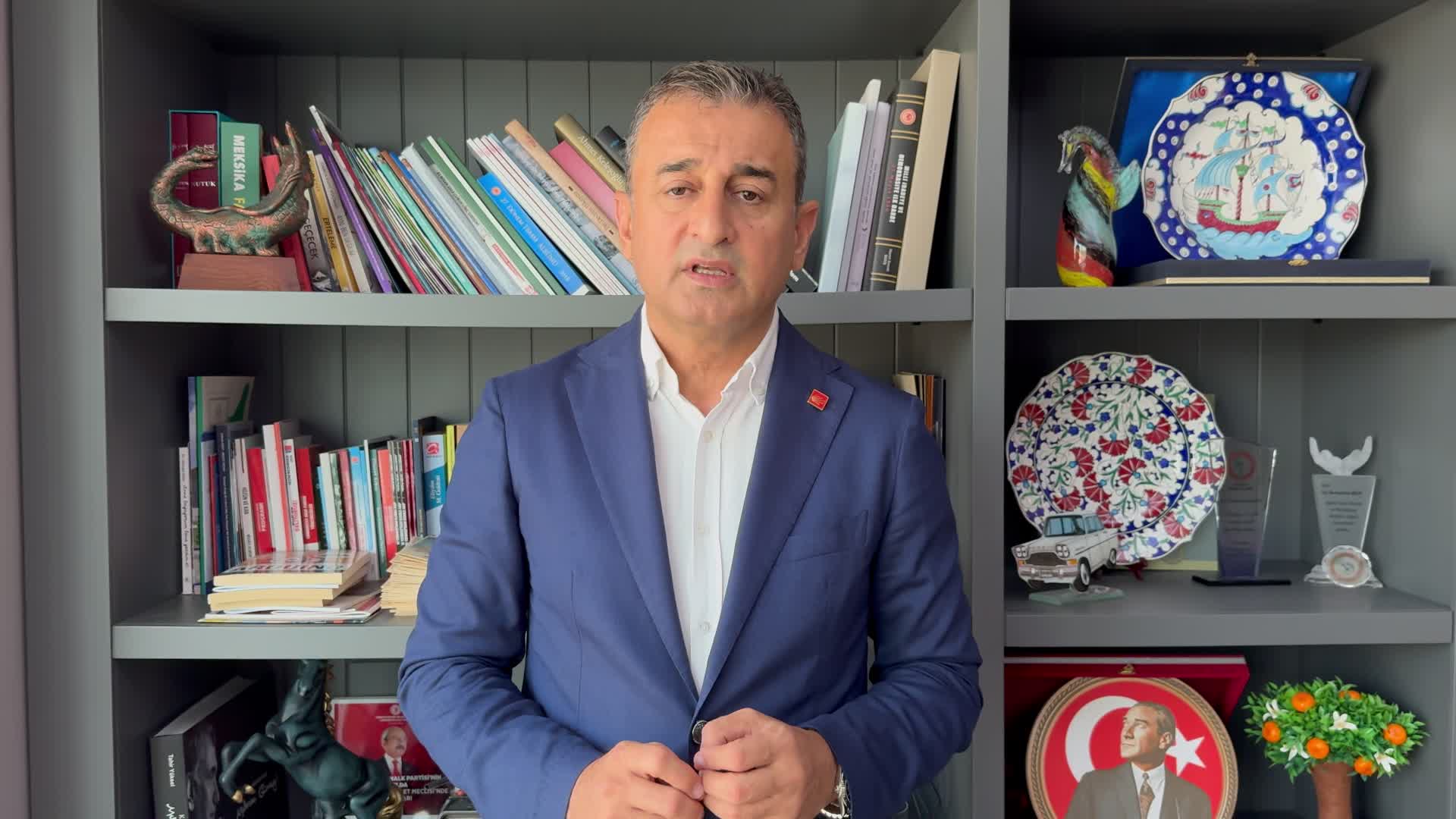 Burhanettin Bulut: "Politikalarına eleştiri getirenlere hakarette sınır tanımayan Tayyip Erdoğan literatürüne 'ev zencisi'ni ekledi"