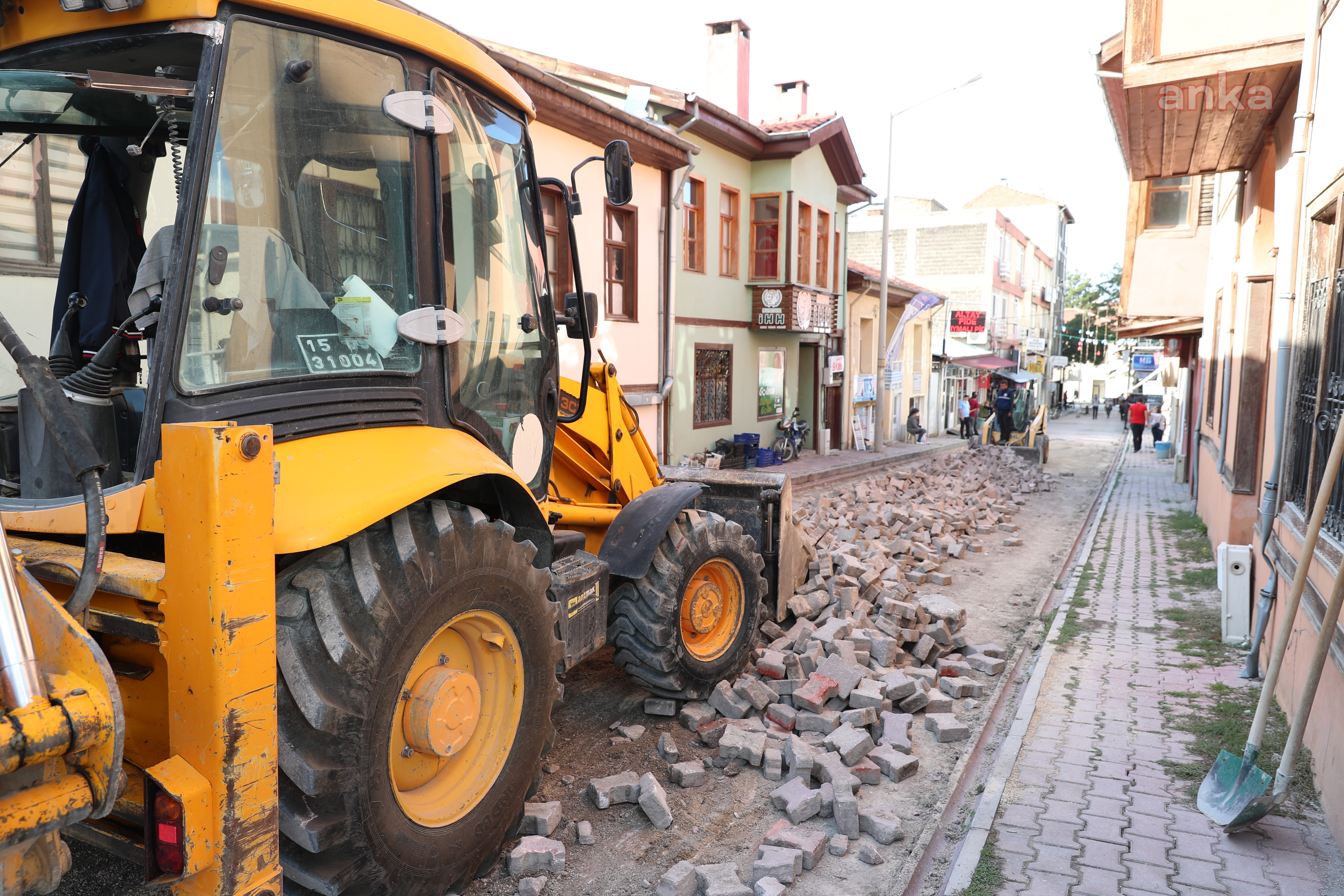 BURDUR BELEDİYE BAŞKANI ERCENGİZ, ALTYAPI ÇALIŞMALARINI YERİNDE İNCELEDİ