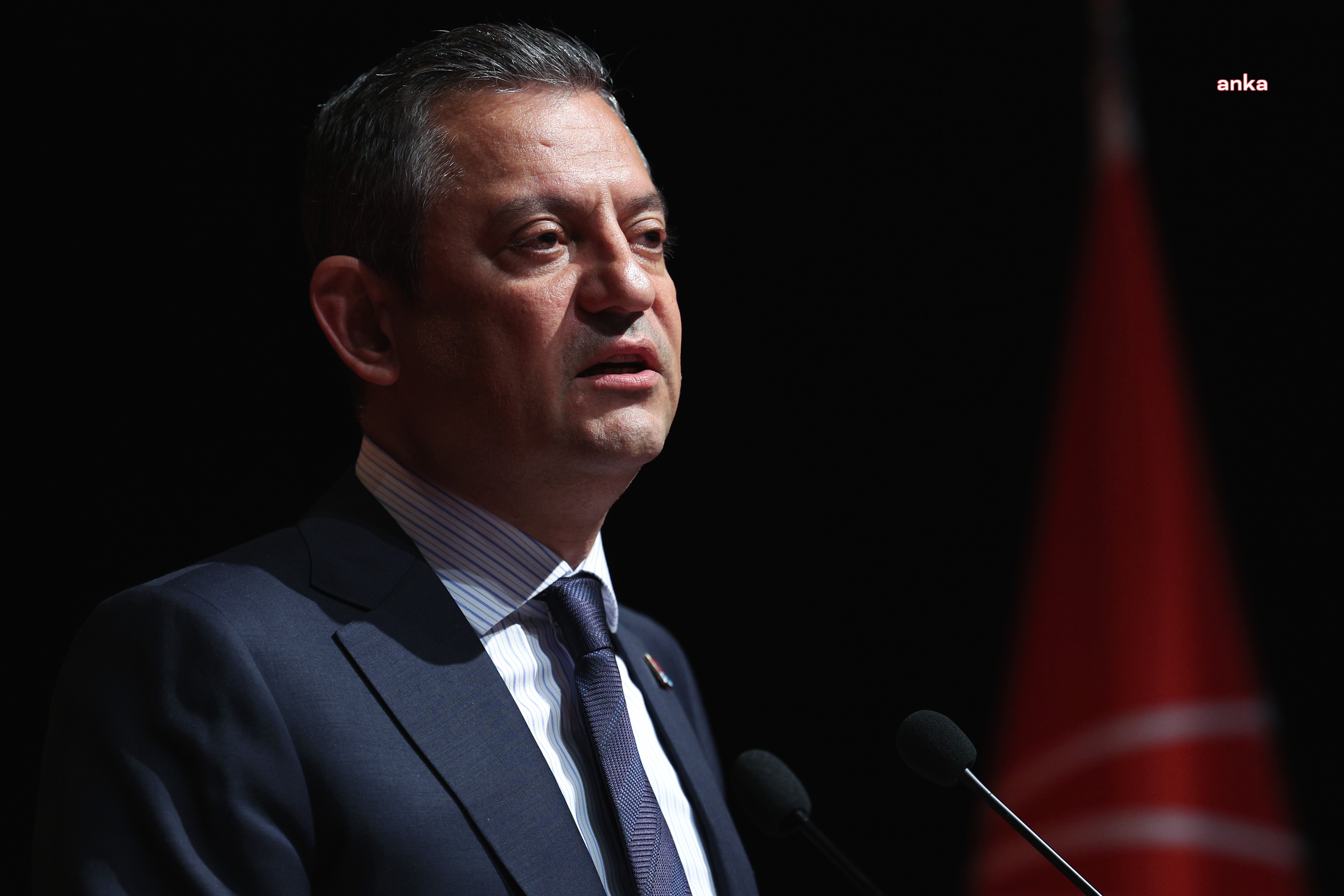 Özgür Özel: "PKK'lı teröristlerce açılan taciz ateşiyle şehit olan Astsubay Çavuşumuz Habip Murat Alp'e Allah'tan rahmet diliyorum"