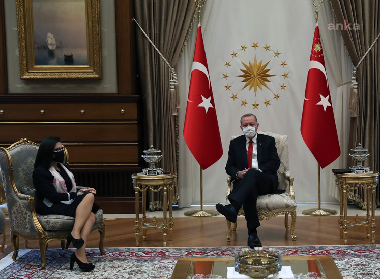 MALTA, İSPANYA VE ALMANYA BÜYÜKELÇİLERİ, CUMHURBAŞKANI ERDOĞAN’A GÜVEN MEKTUBU SUNDU