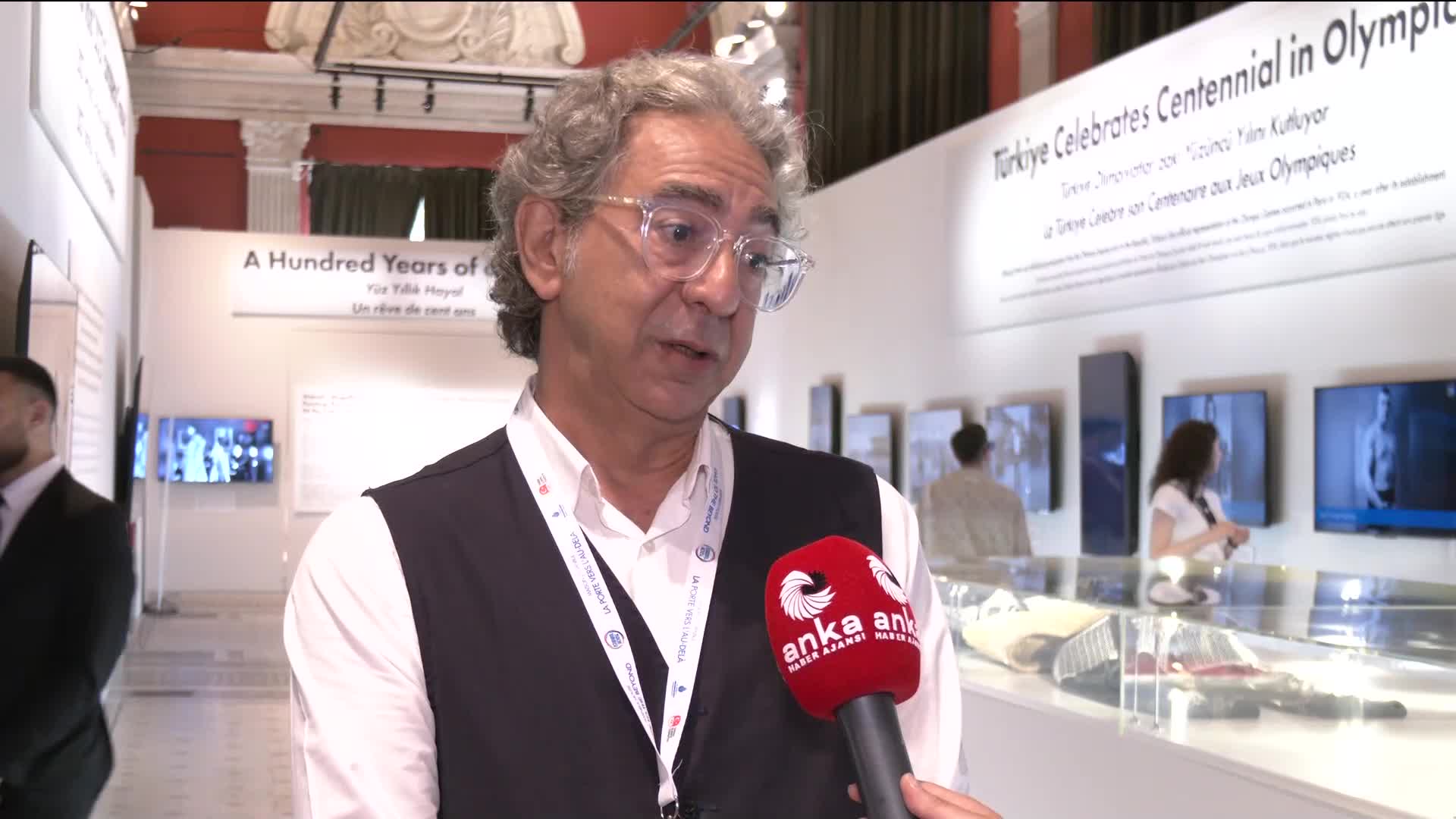 İstanbul Evi, Paris'te ziyaretçilere açıldı... "Yüzyıllık Hayal" sergi küratörü Çalışlar: ''İstanbul, 2036 Olimpiyatlarına ev sahipliği yapma yeterliliğini daha önce kanıtladı''