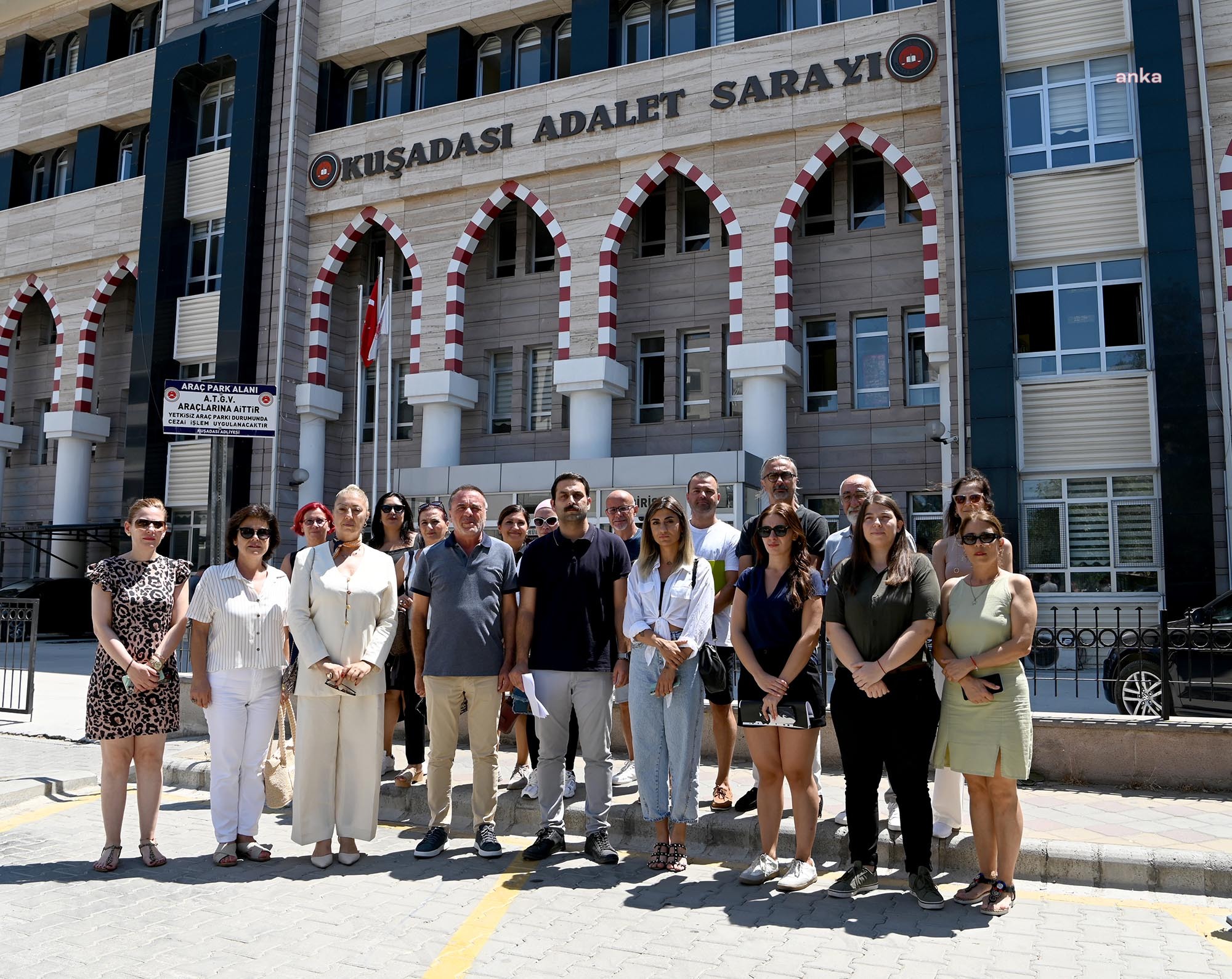 CHP Kuşadası Gençlik Kolları, BTK yetkilileri hakkında suç duyurusunda bulundu