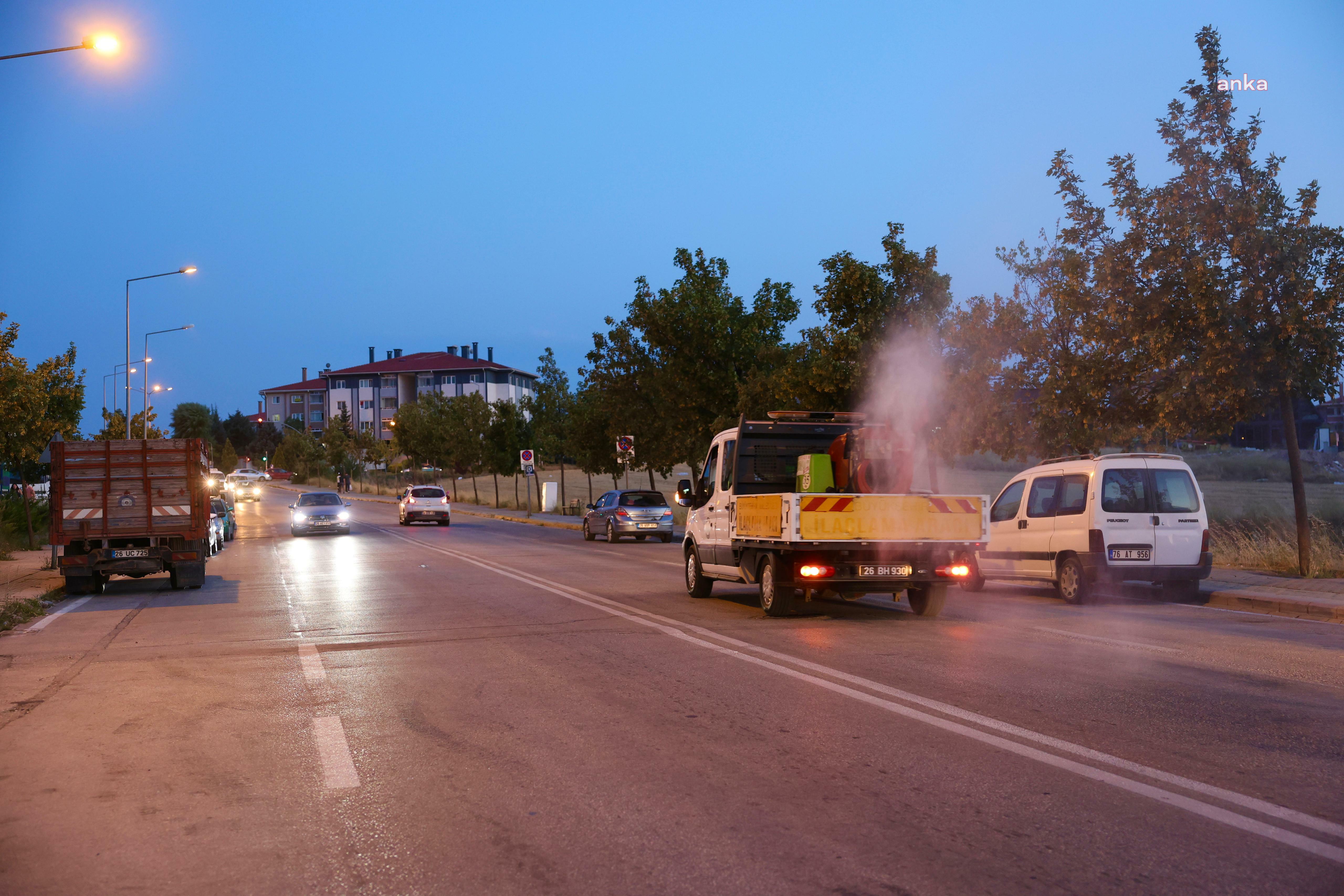 Eskişehir Büyükşehir, ilaçlama çalışmalarını sürdürüyor