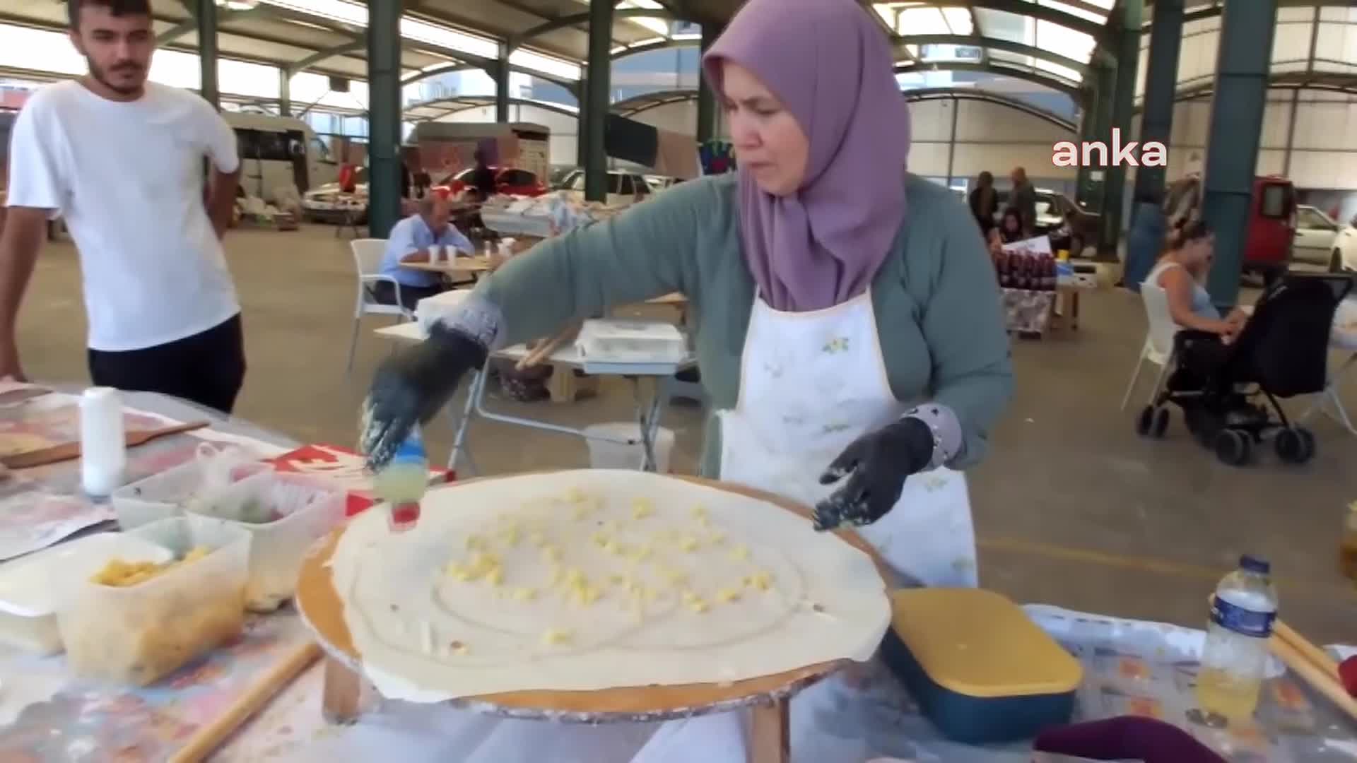 Balıkesir Bigadiç Hanımeli Pazarı'ndaki kadınların ürettiği el emeği ürünler ilgi görüyor
