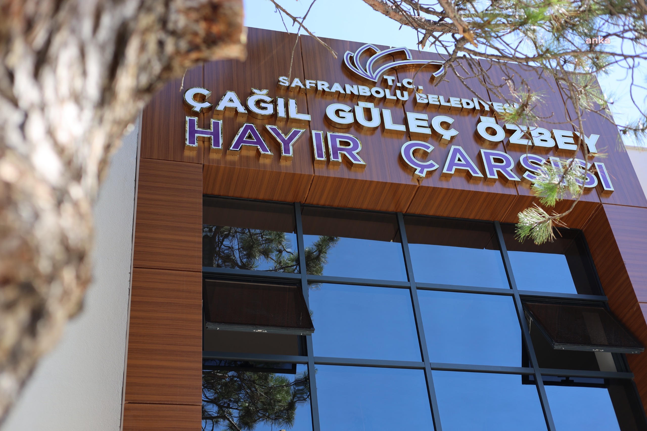 Safranbolu Belediyesi, Çağıl Güleç Özbey Hayır Çarşısı'nı hizmete açtı