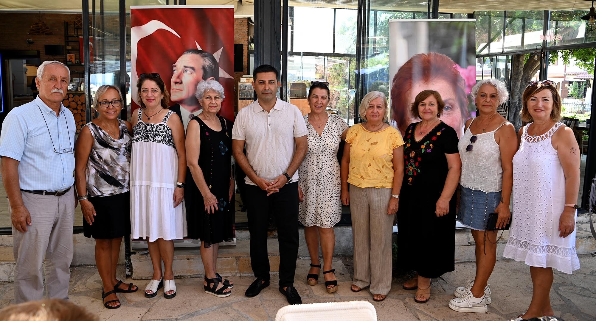 Kuşadası Belediye Başkanı Günel, ÇYDD'nin düzenlediği kahvaltıya katıldı