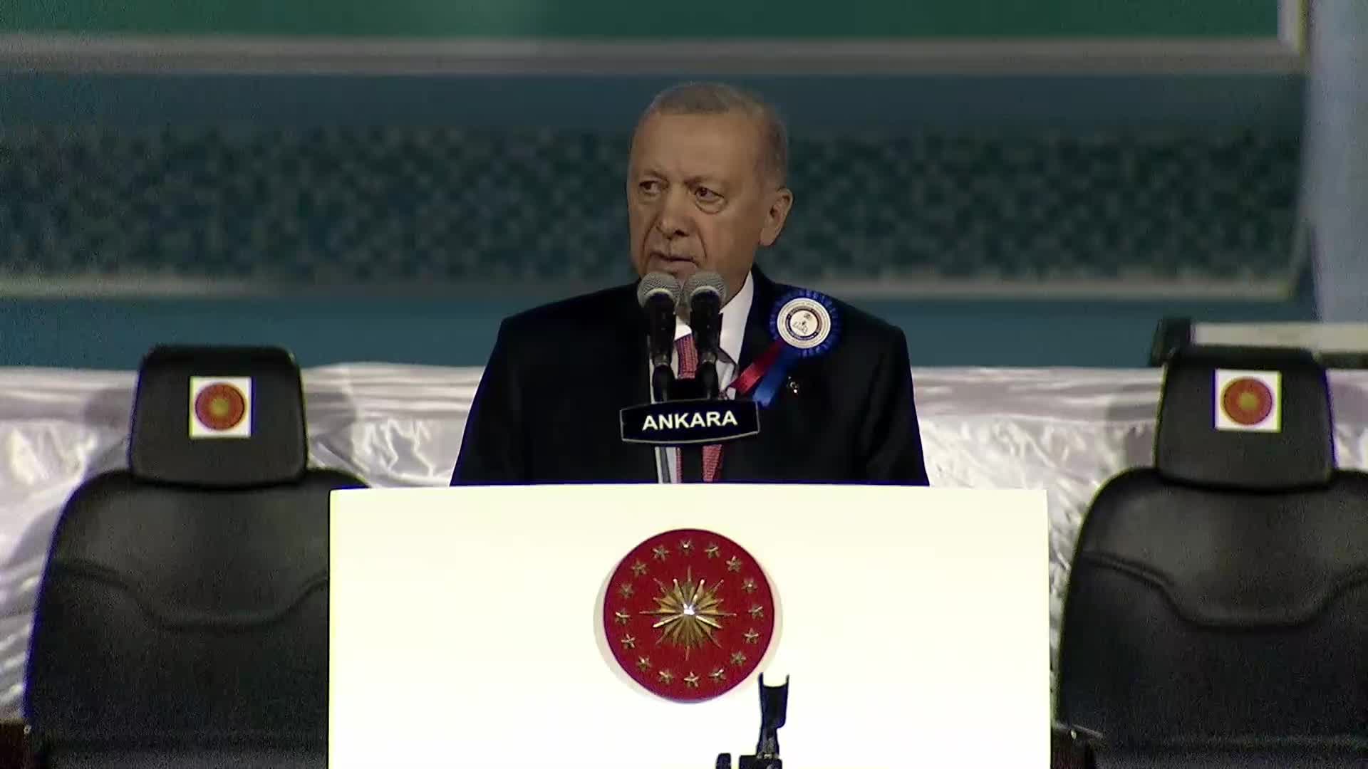 Cumhurbaşkanı Erdoğan: “Hukuka riayet eden hiç kimseyle sorunumuz yok. Ama hukukun dışına çıkanın gözünün yaşına bakmayız"