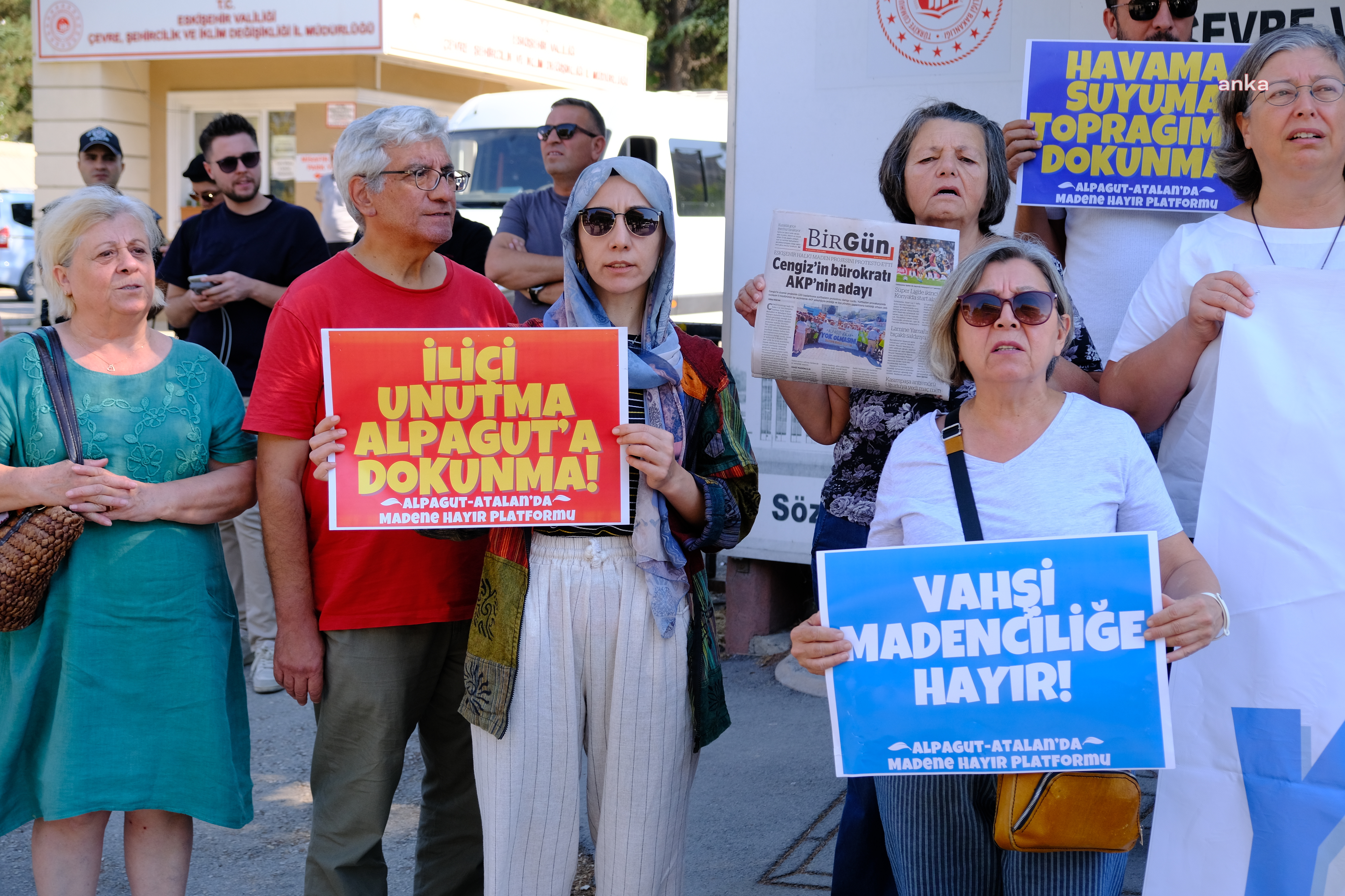 Alpagut Atalan'da Madene Hayır Platformu: Eskişehir Çevre Şehircilik ve İklim Değişikliği İl Müdürü Hikmet Çetin görevden alınmalı