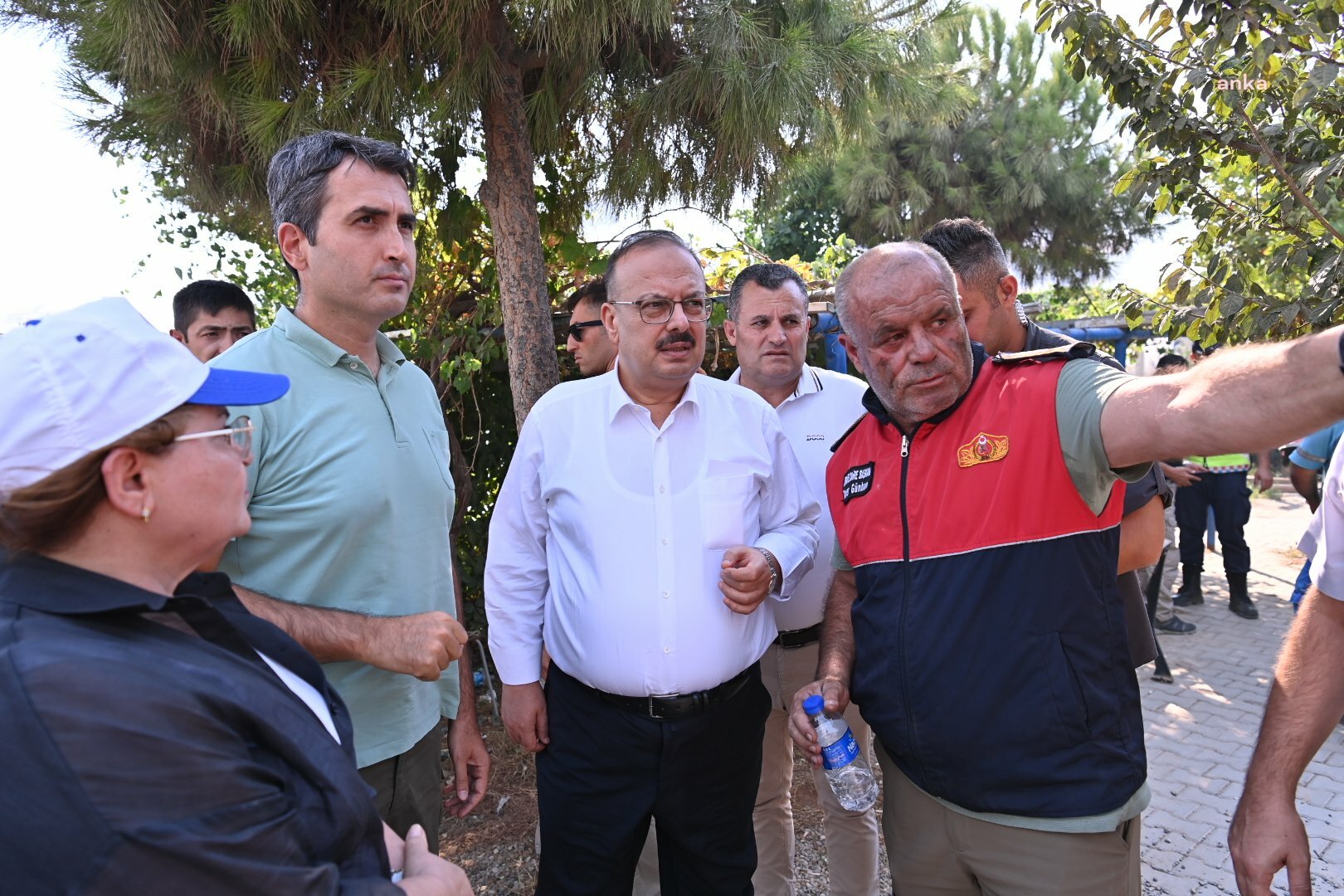 Aydın'da çıkan yangınlar... Vali Canbolat: "3 mahallede yaklaşık 200 vatandaşımızı tahliye ettik, 5 ev zarar gördü"