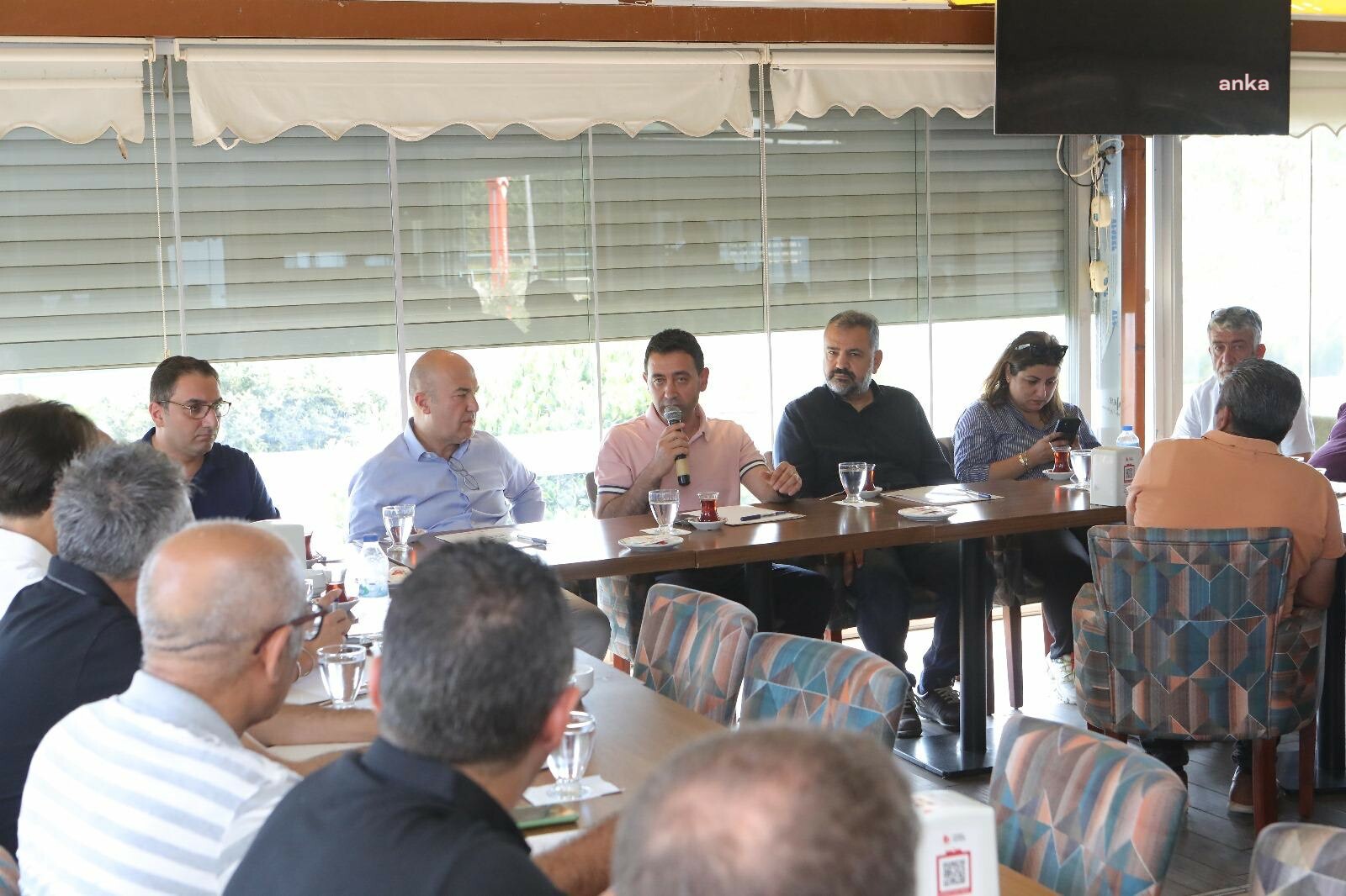 Bayraklı Belediye Başkanı Önal: "Evi yanan komşularımızın evleri için elimizden geleni yapacağız"