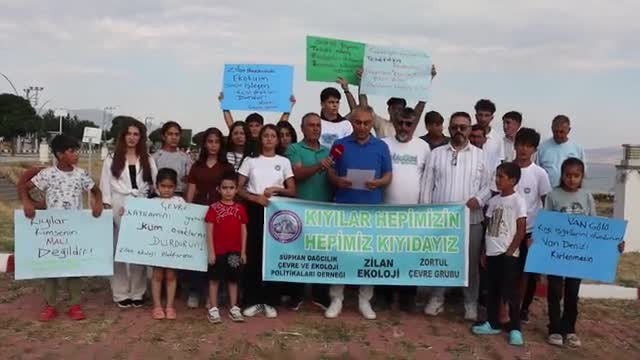 Kıyı işgallerine karşı eş zamanlı tepki: "Kıyılar halkındır yerine, kıyılar hepimizin diyoruz"