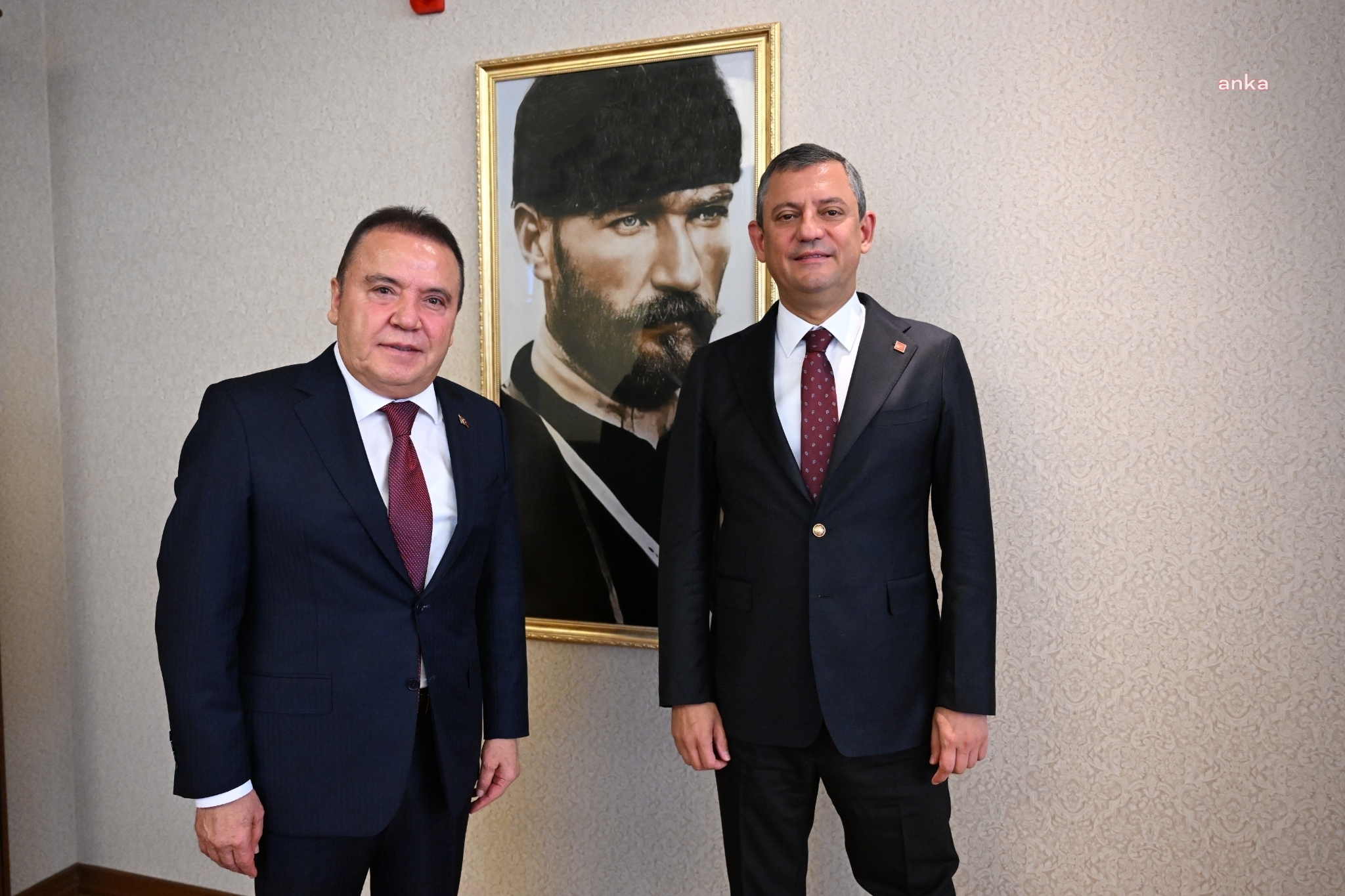 Antalya Büyükşehir Belediye Başkanı Böcek'ten CHP Genel Başkanı Özel'e ziyaret