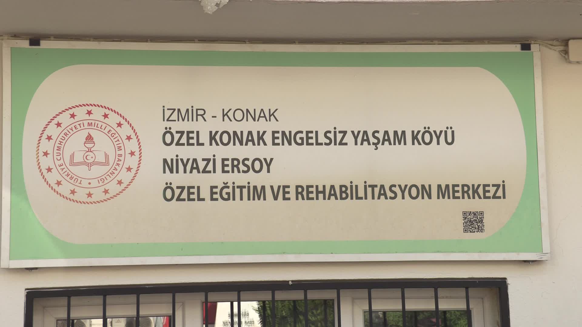 Konak Belediye Başkanı Mutlu, Engelsiz Yaşam Köyü’nde muhtarlarla bir araya geldi