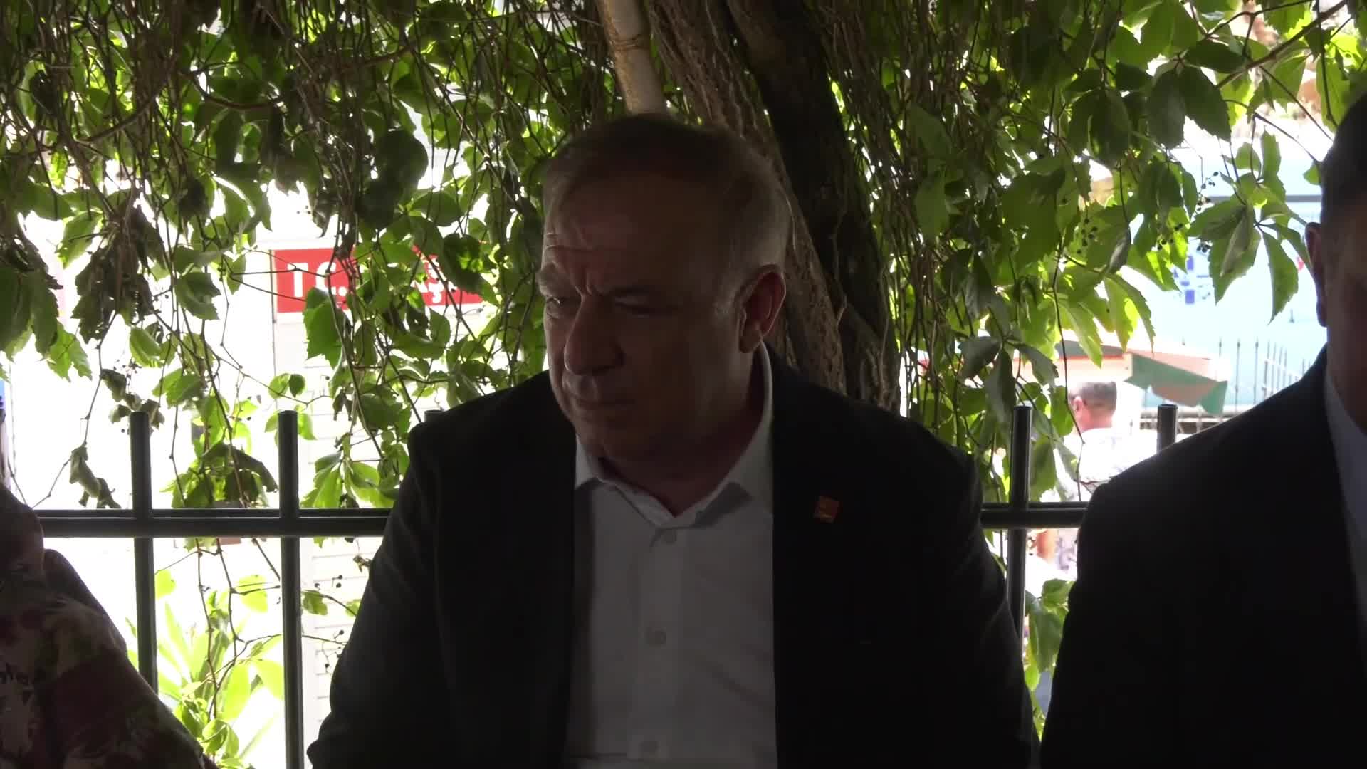 Gökan Zeybek'ten iktidara: CHP'li belediye başkanlarının itfaiye memuru alınmasıyla ilgili resmi yazılarına derhal olumlu cevapları veriniz