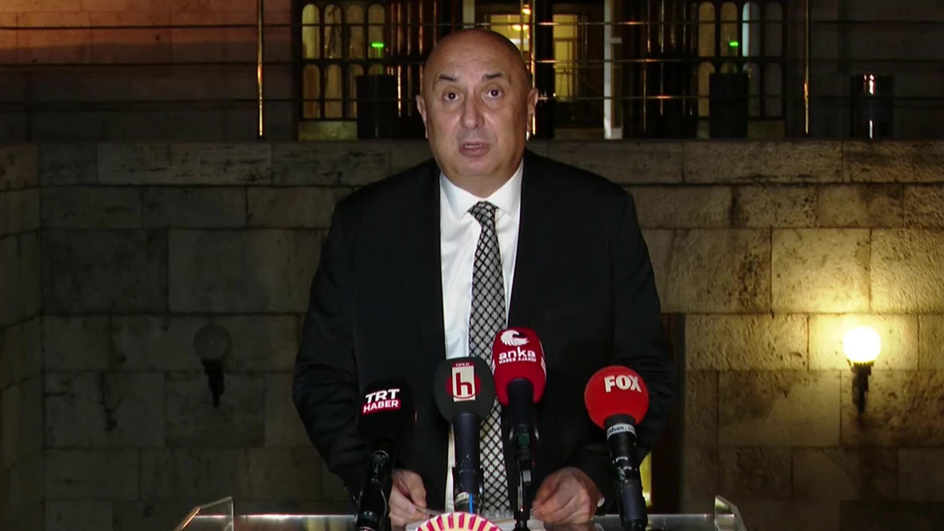 ENGİN ÖZKOÇ: BU KARAR İHLALİN DEVAMIDIR