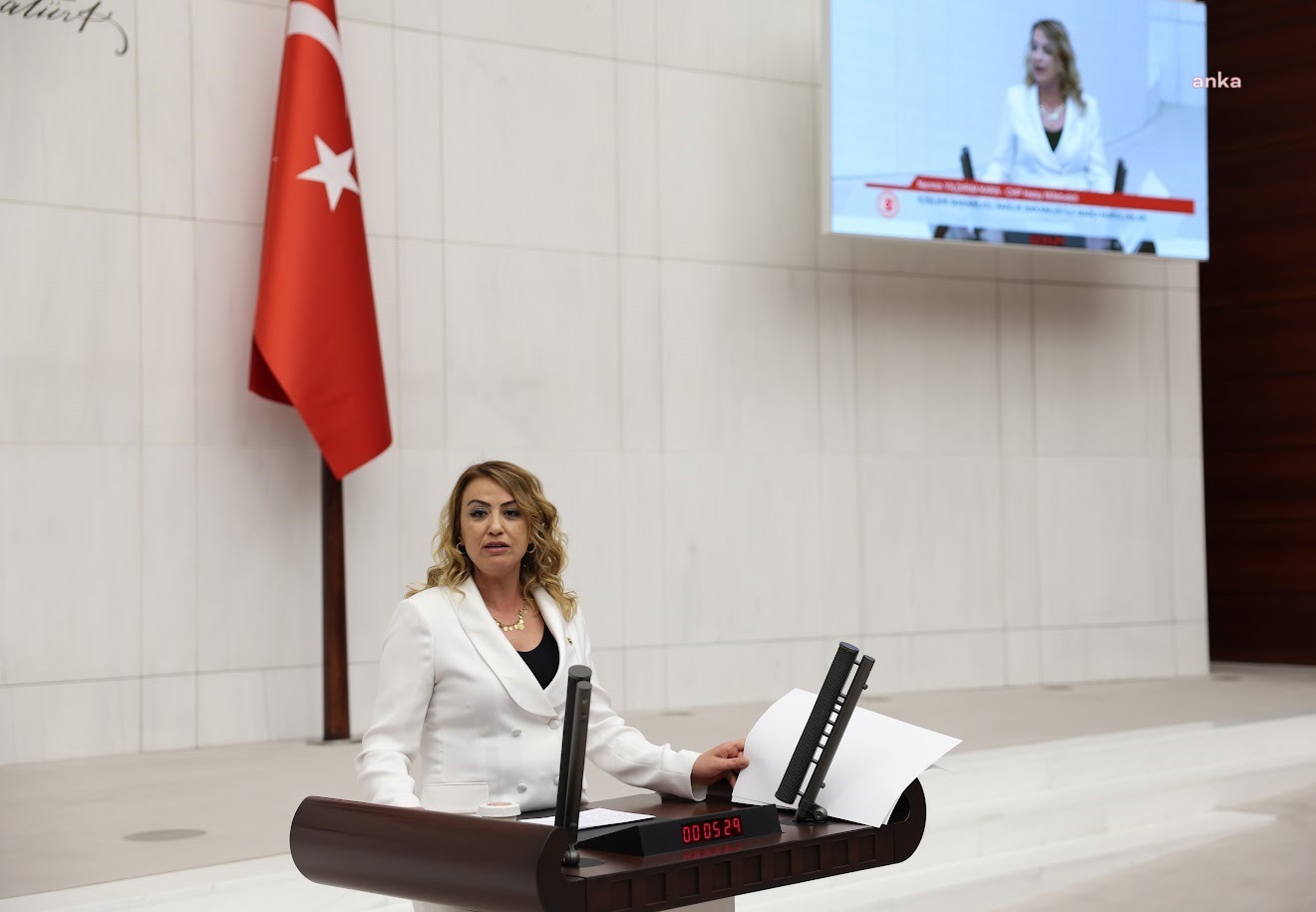 Nermin Yıldırım Kara: “Mücbir sebep halinin uzatılması depremzedelerin yeniden hayata tutunmasına katkı sağlar”