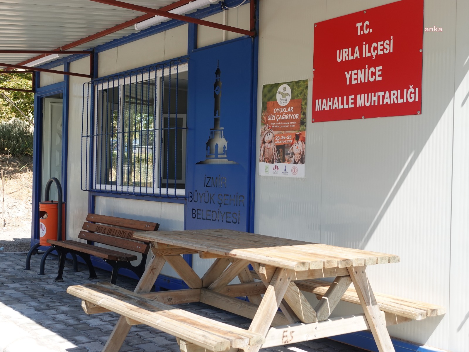 İzmir'de prefabrik muhtarlık ofisleri kurulumunda öncelik kadın muhtarlara