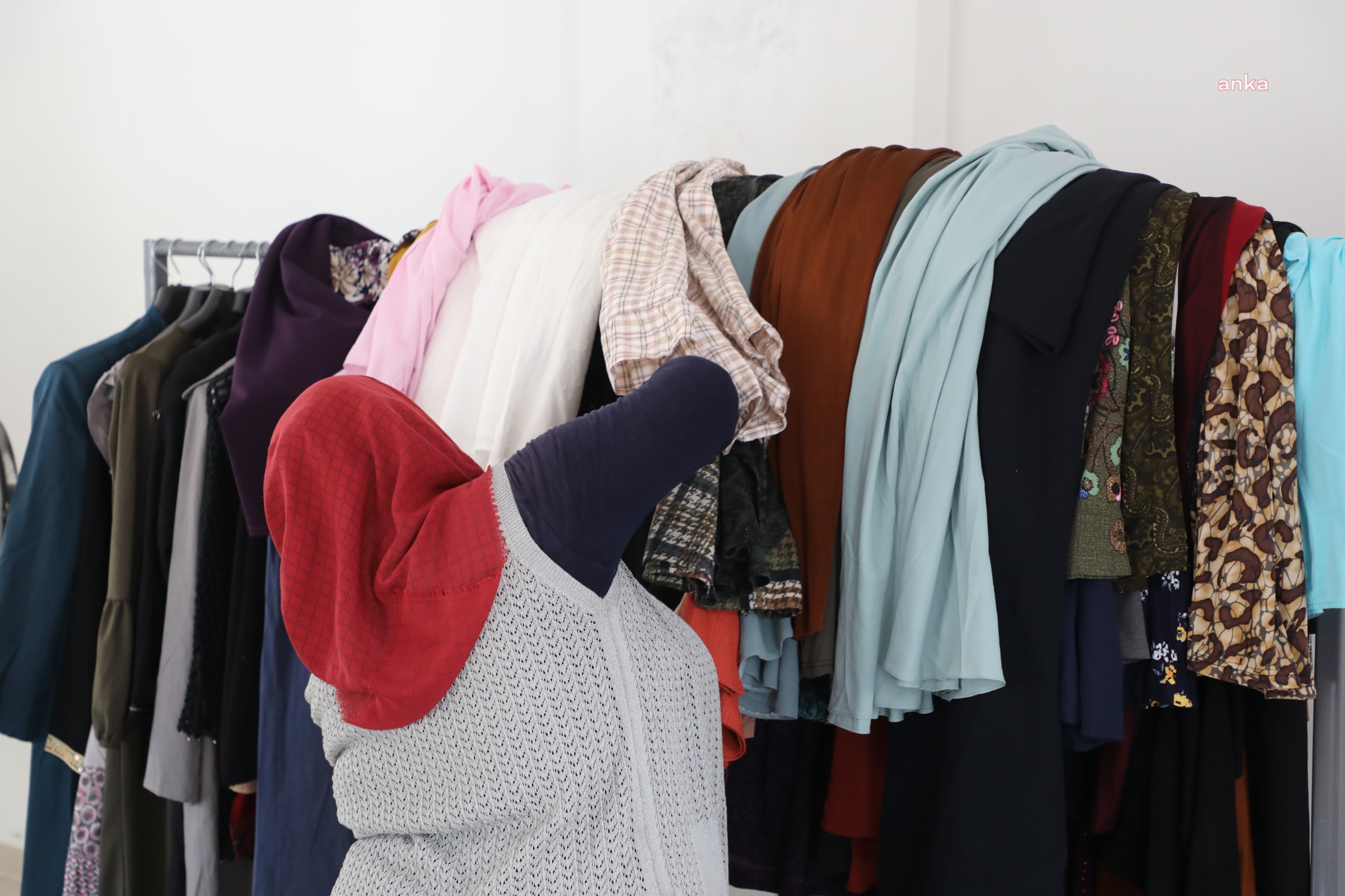 Şehitkamil Belediyesi’nin “Giysi Market” projesinden bir haftada 2 bin 756 aile yararlandı