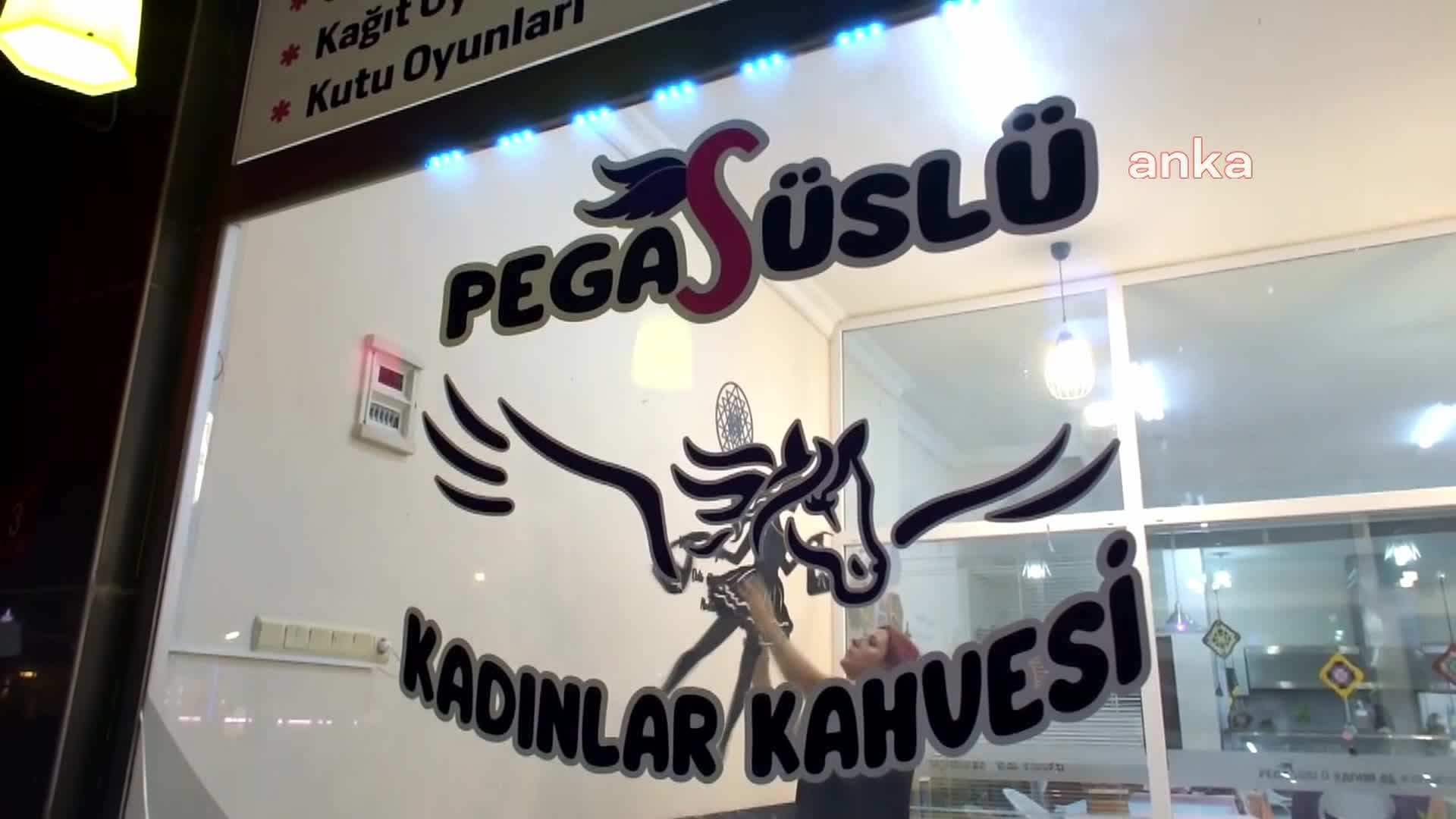 Burhaniye'de kadınlar kahvehanesinde 'Su Kabağı İşleme Atölyesi' düzenlendi