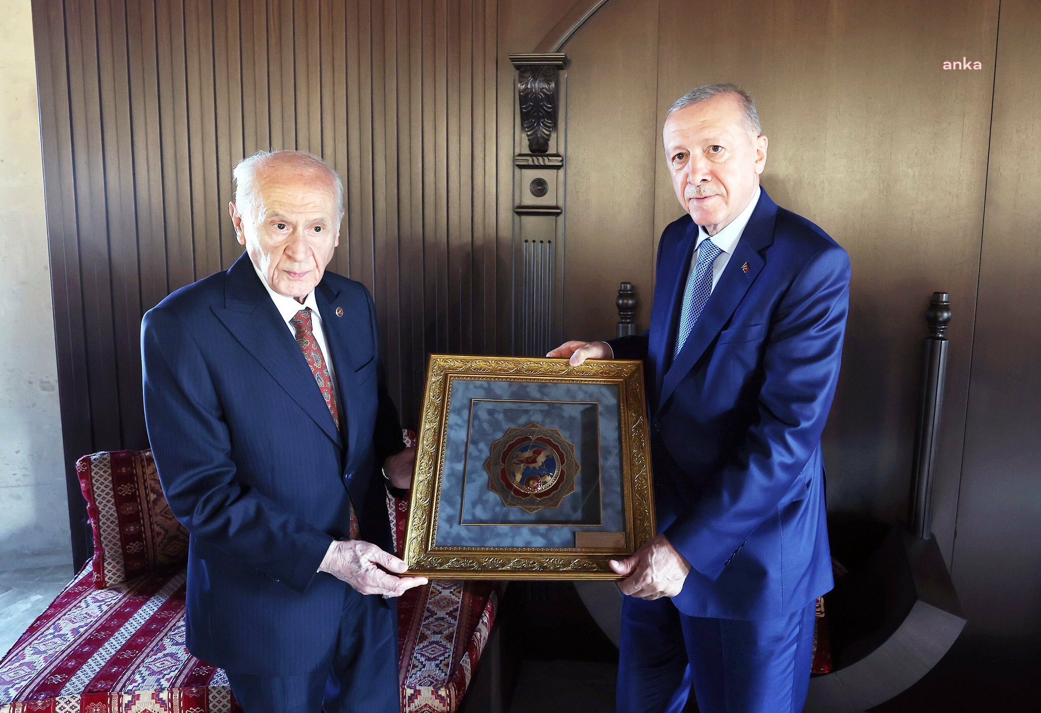 Cumhurbaşkanı Erdoğan ve MHP Genel Başkanı Bahçeli Ahlat'ta bir araya geldi
