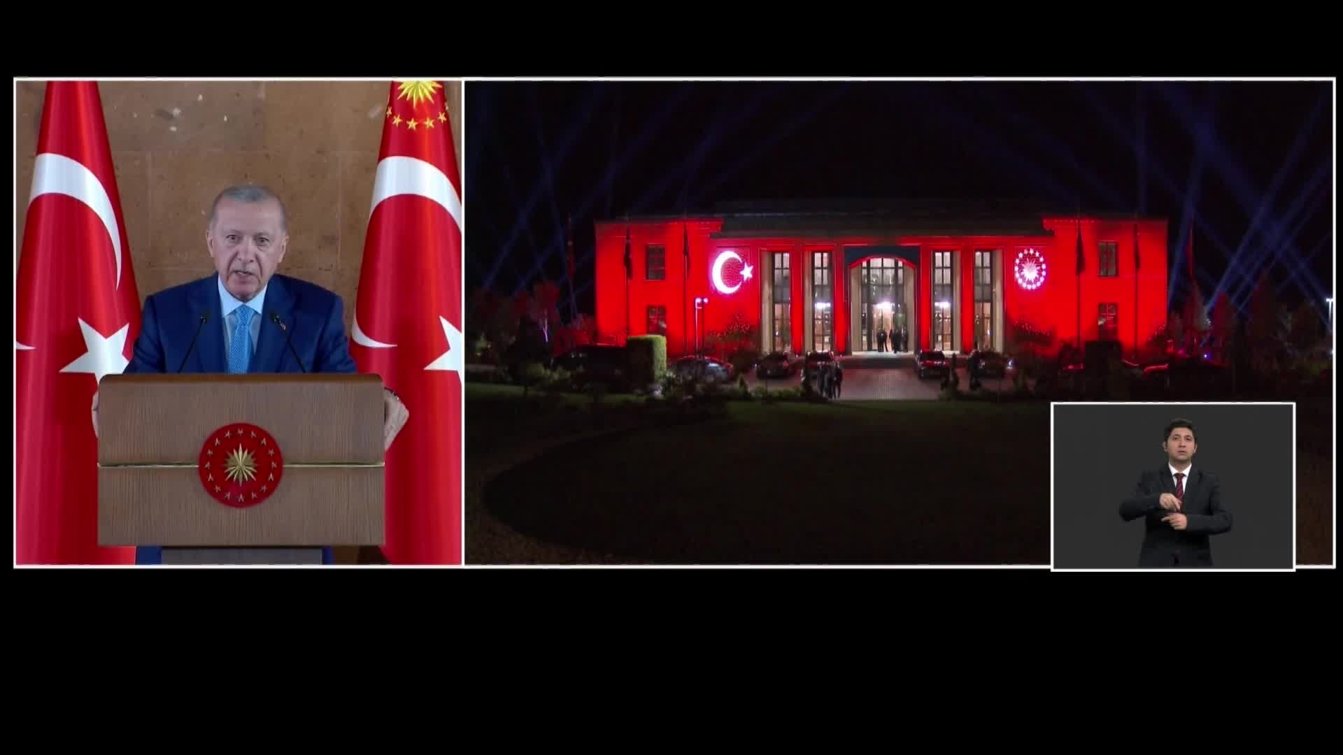 Cumhurbaşkanı Erdoğan'dan muhalefete tepki:  Sorumluluk alanlarındaki orman yangınlarına bile müdahalede geç kaldılar