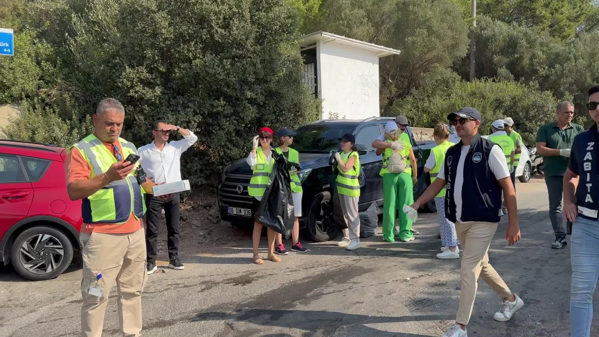 Bodrum Belediyesi'nin başlattığı temizlik seferberliği Torba’ Mahallesi'nde devam etti