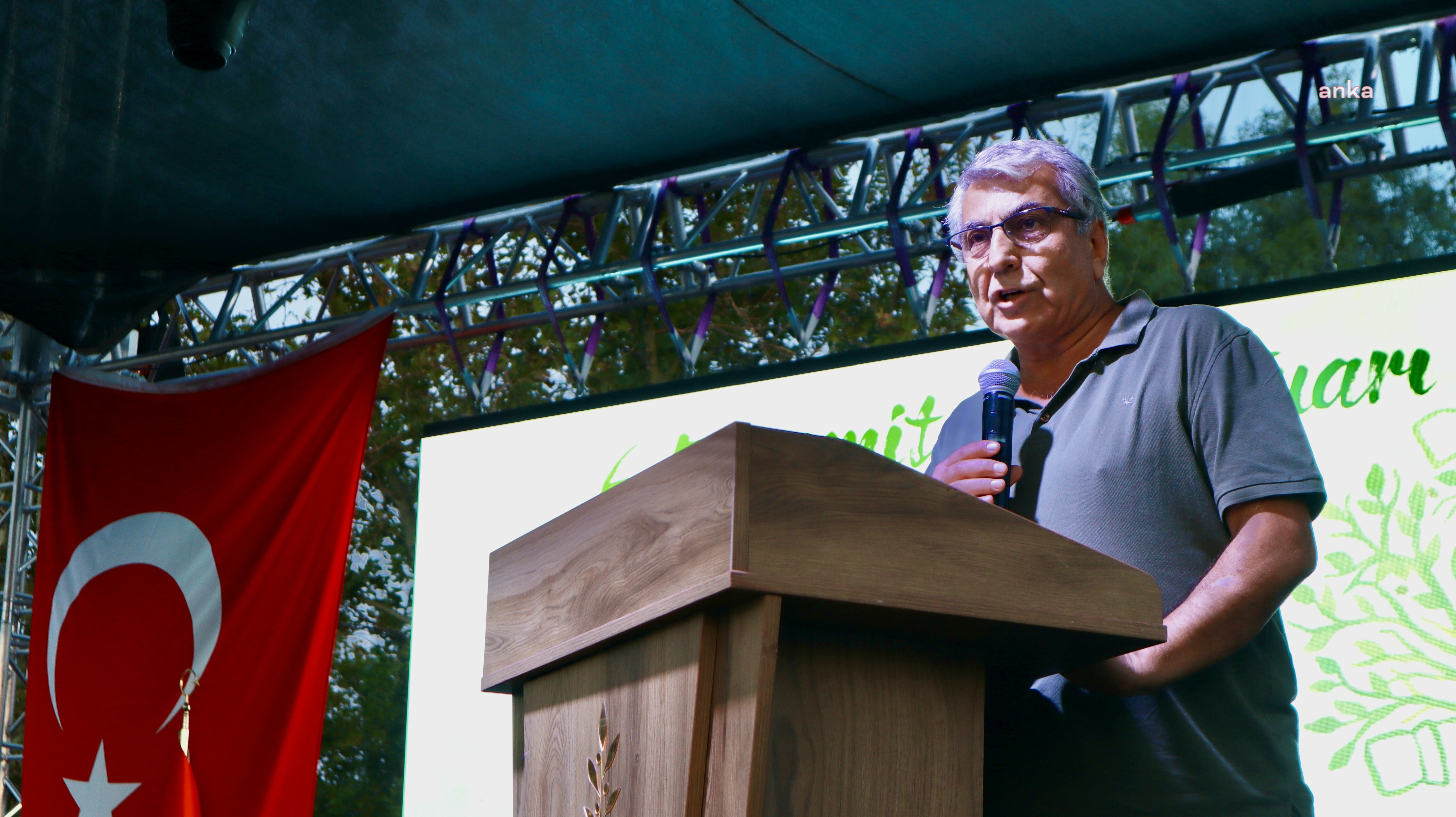 Cemal Canpolat, “Yalnızlığa Yenilmeyen Aleviler” söyleşisi ile 6. Edremit Kitap Fuarı’nda