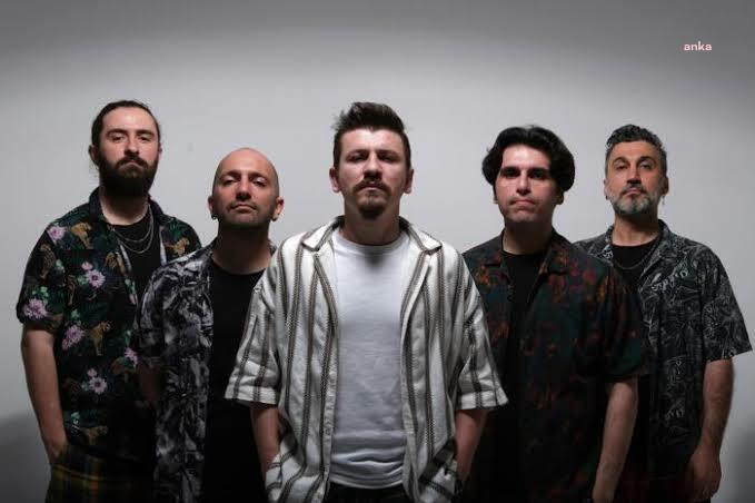 Türk rock grubu DENDEN'in yeni şarkısı 'Rüyalarımda' yakında dinleyicileri ile buluşacak