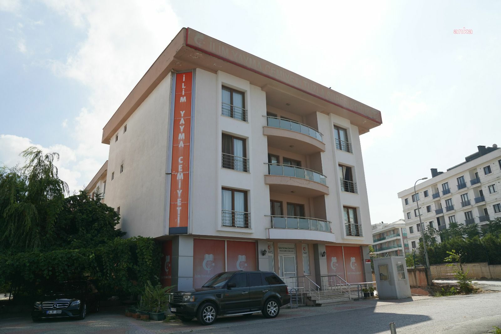 Tuzla Belediyesi, AK Parti döneminde İlim Yayma Cemiyeti'ne verilen binaların tahliyesini istedi
