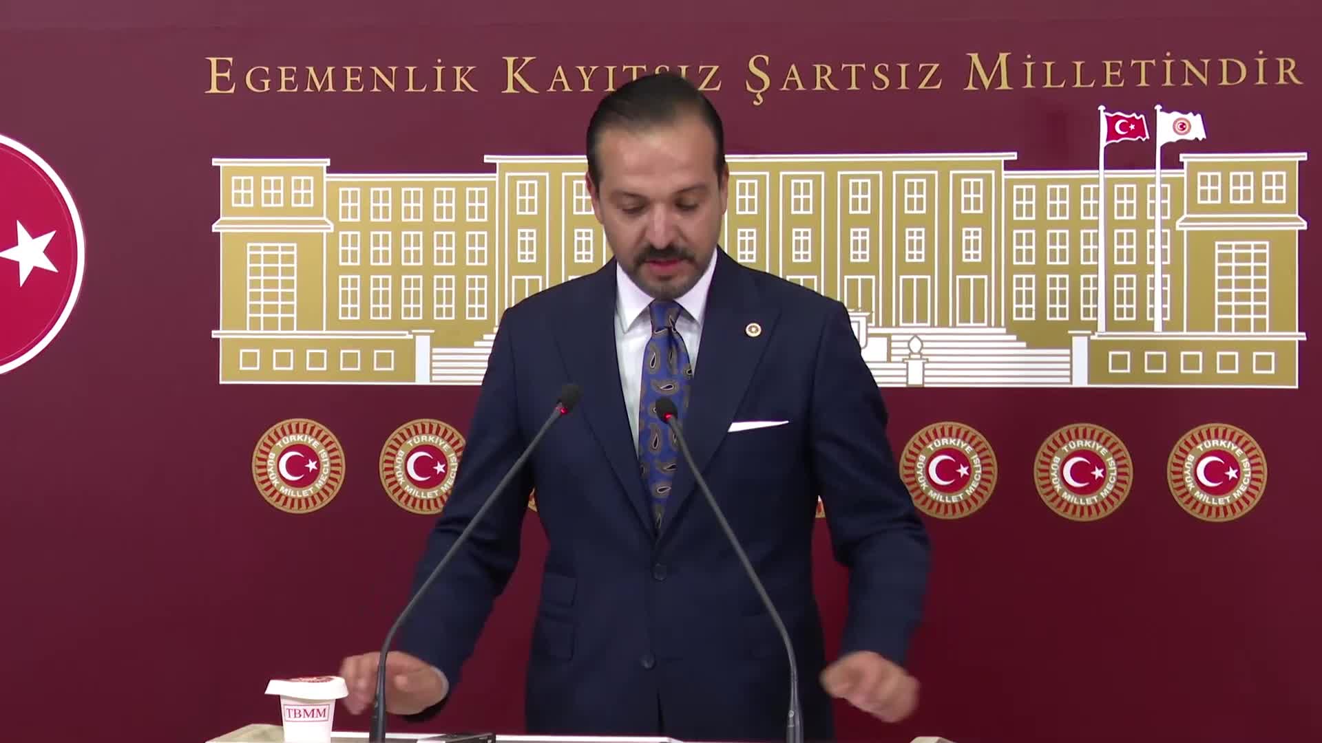 Kürşat Zorlu: "Dikkat çekmek istediğim husus kavga görüntülerine yol açacak yeni girişimlerin Can Atalay'ın haklı davasına gölge düşürebileceğiydi"