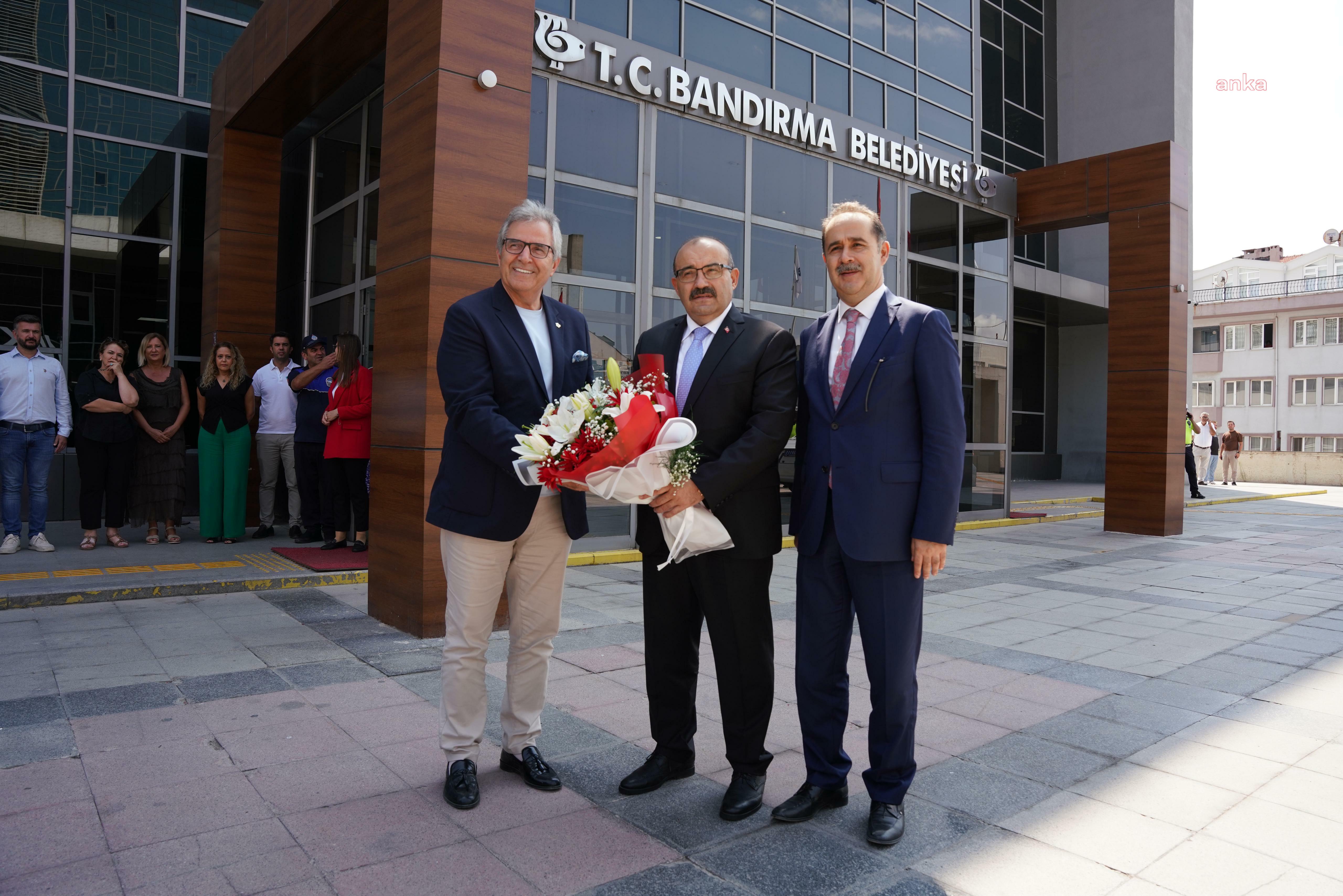Balıkesir Valisi Ustaoğlu ve Bandırma Kaymakamı Aksakal'dan Bandırma Belediyesi’ne ziyaret