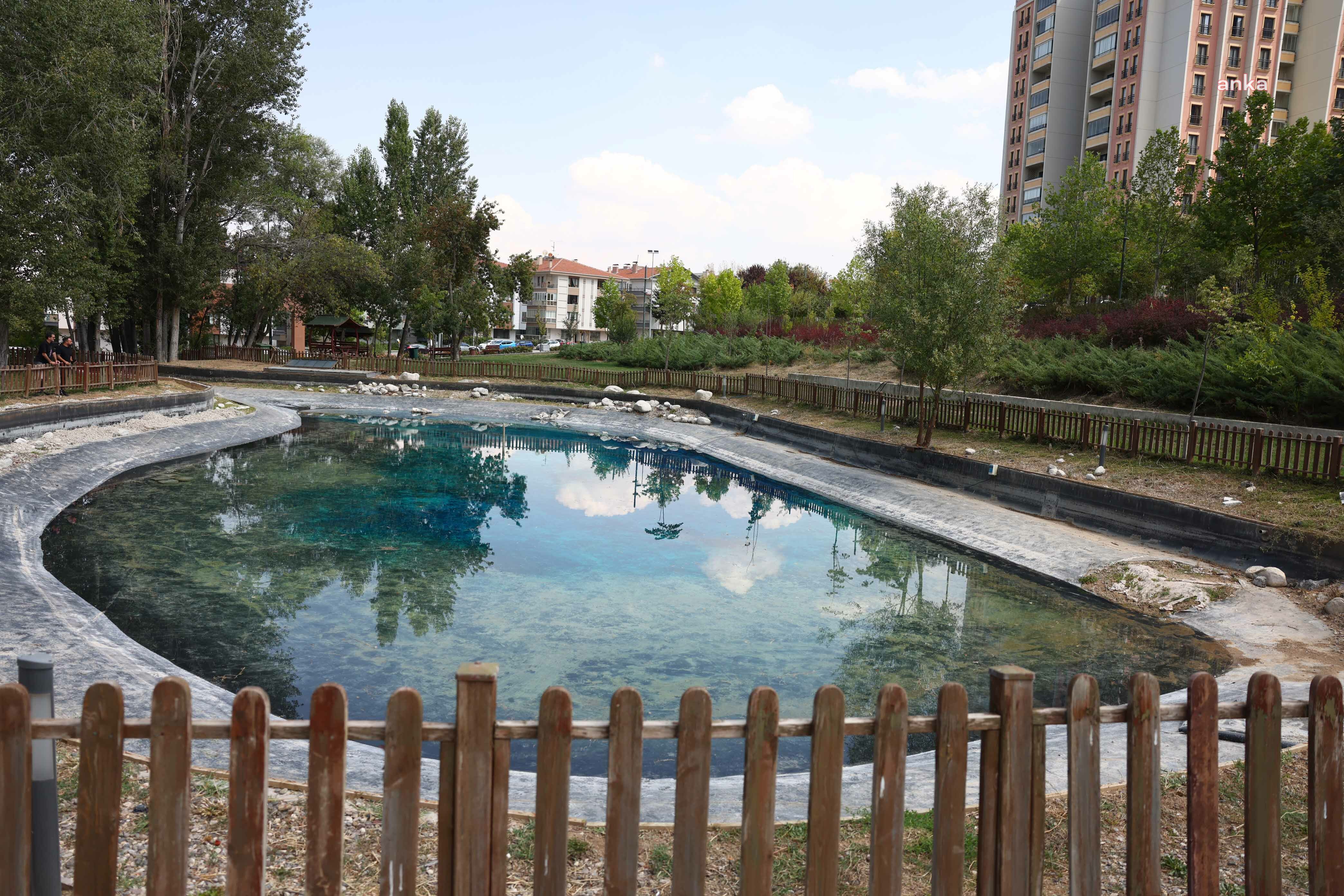 Çankaya Belediyesi, ilçe genelindeki parklarda bakım çalışmalarını sürdürüyor