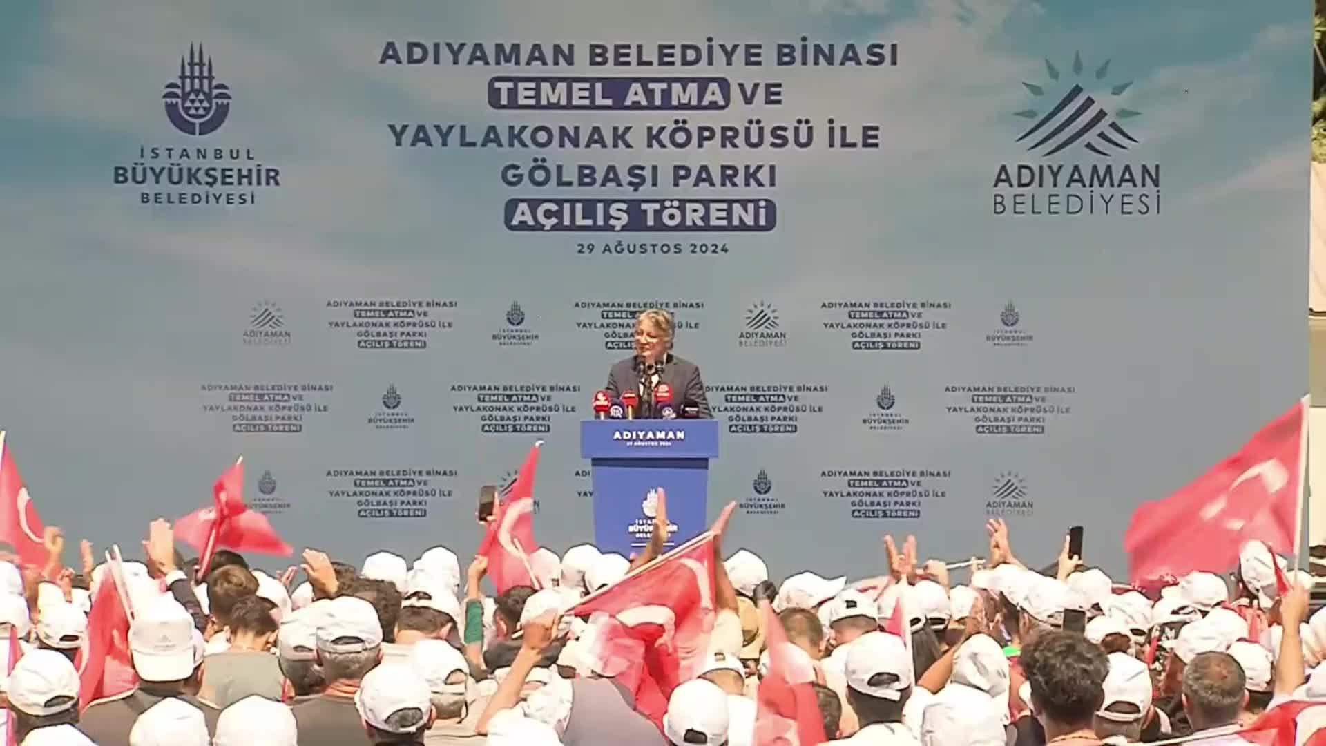 Ekrem İmamoğlu, Adıyaman'da temel atma ve açılış törenine katıldı: "Niçin bu yıkımı yaşadık? Niçin hala sorunlar çözülmedi? Bunların her birisinin elbette hesabı tutulacak"