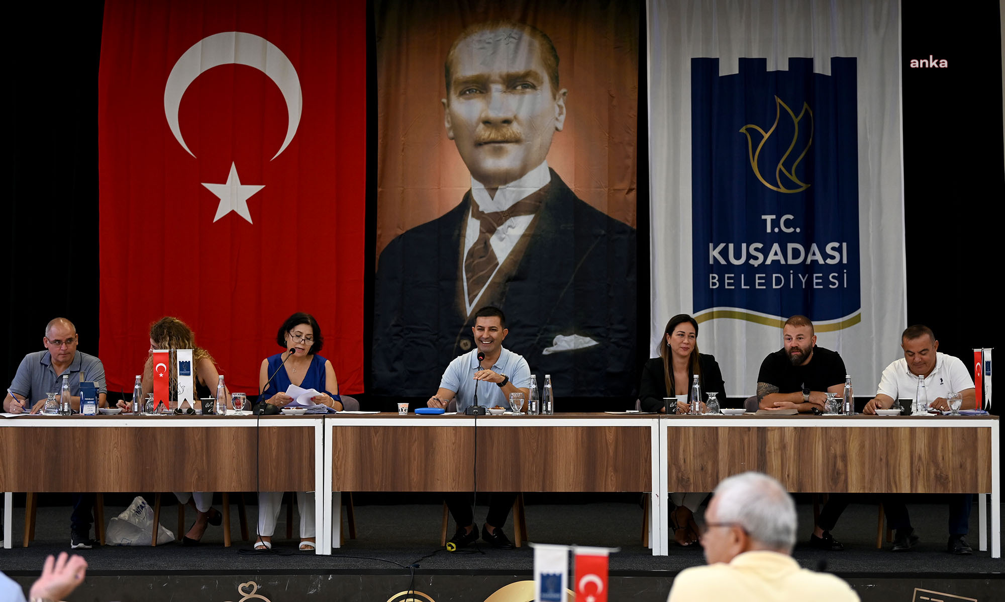 Kuşadası Belediyesi'nden sokak hayvanları ile ilgili yeni proje