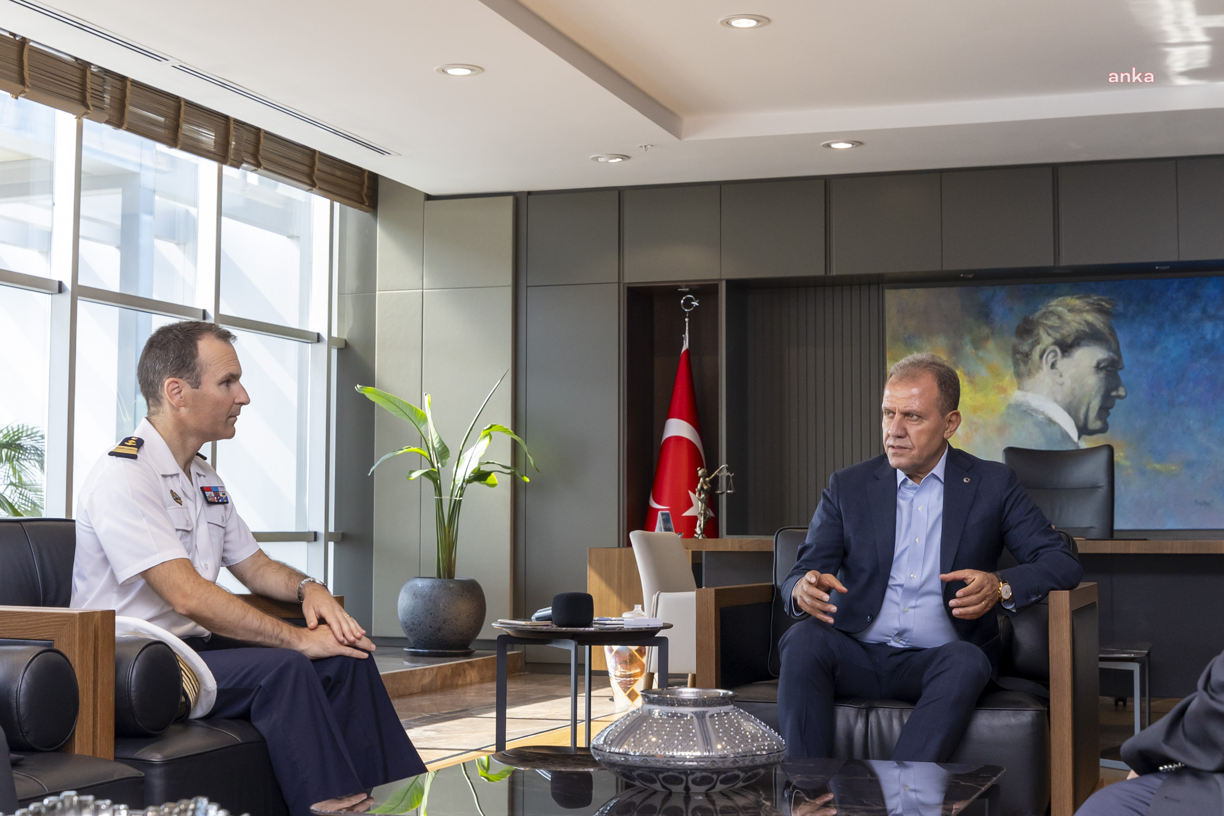 Fransız Deniz Kuvvetleri Komutanı Yarbay Boyer’den Mersin Belediye Başkanı Seçer’e ziyaret