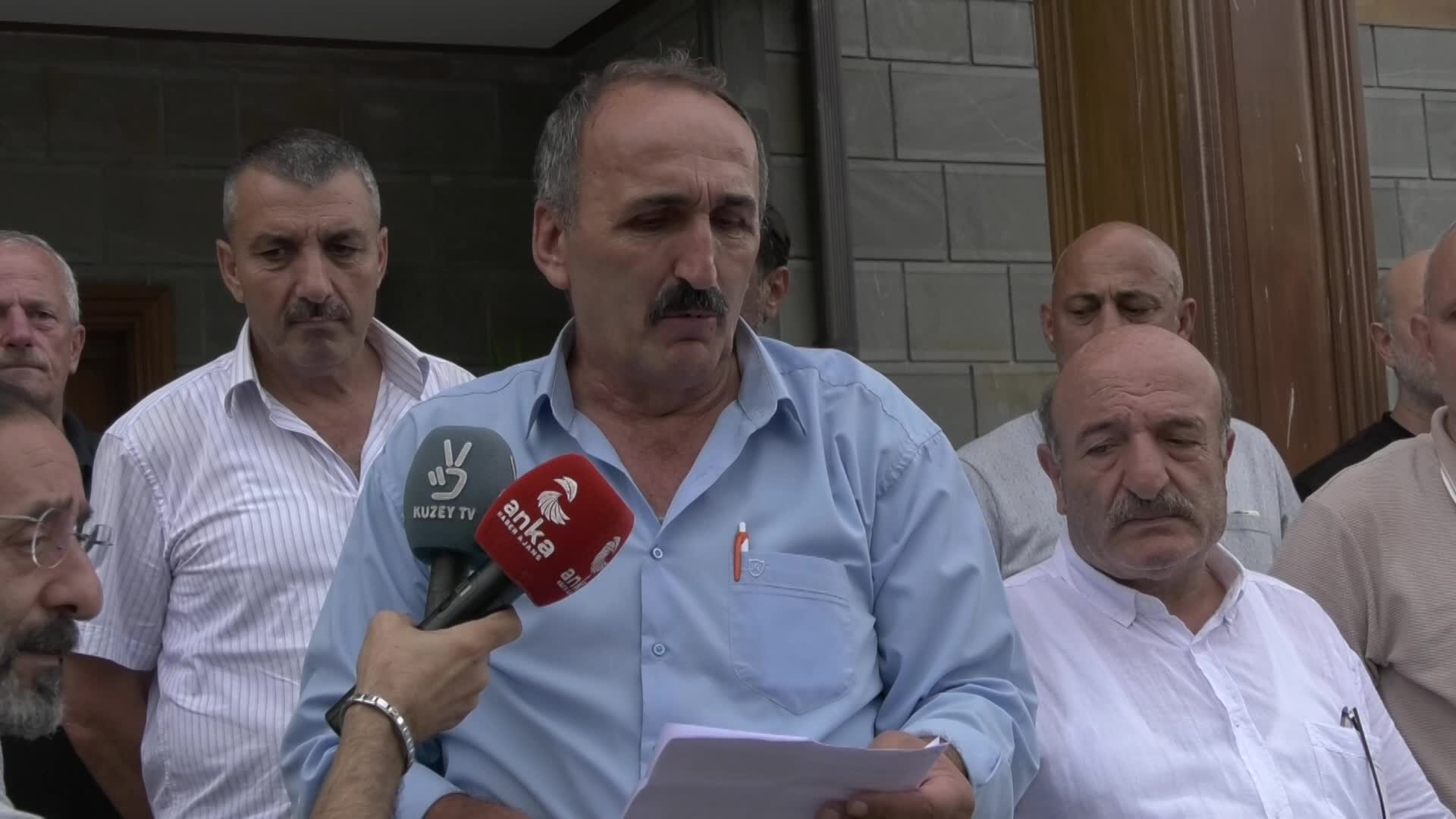 Trabzon’un Hayrat ilçesinde yöre halkı, 10 yıl önce mücadele ettikleri HES Santrali Projesi'nin yeniden hayata geçirilmek istenmesine tepki gösterdi: “İçilebilir suyumuz kalmadı"