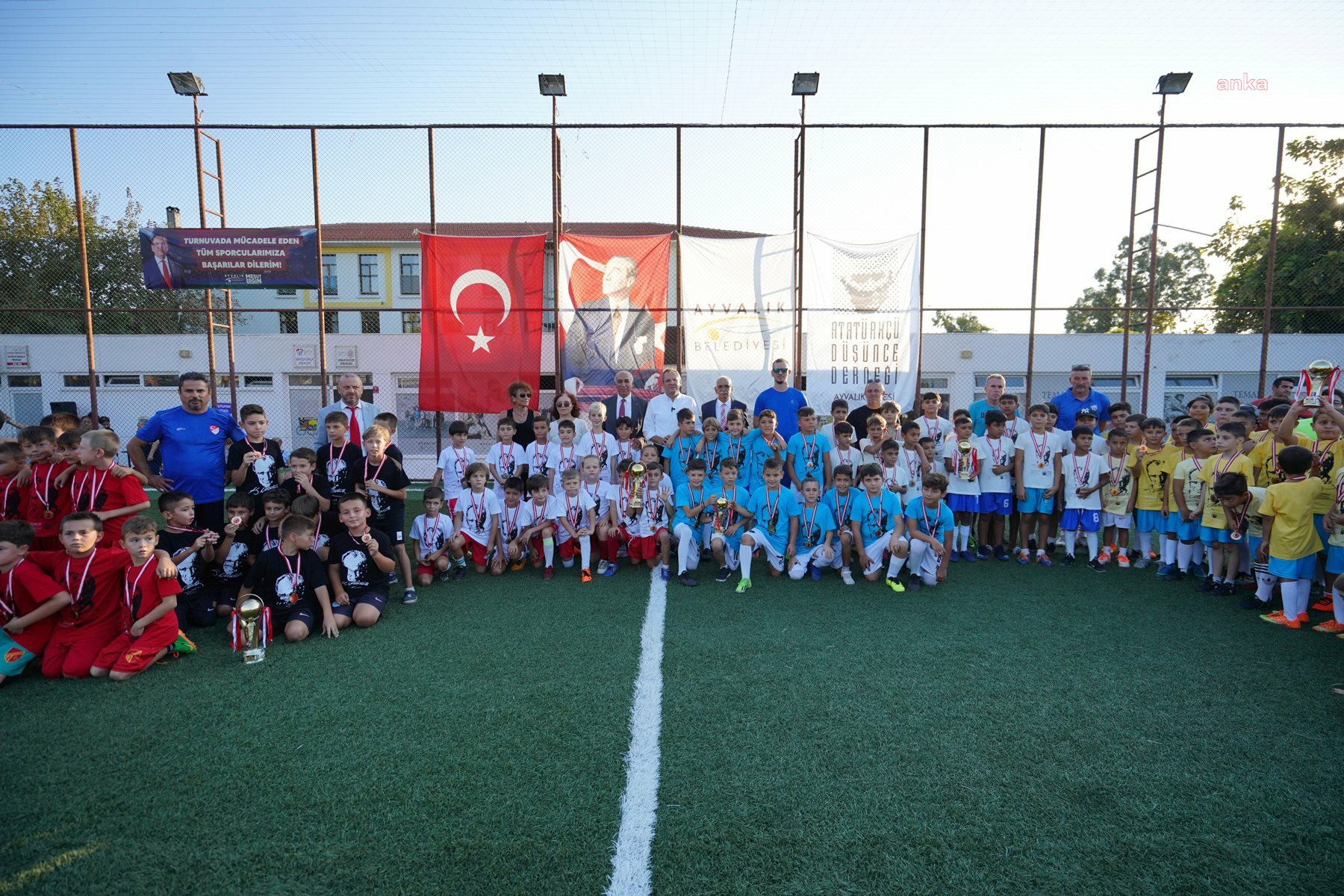 Atatürk Kupası'nda yine dostluk kazandı