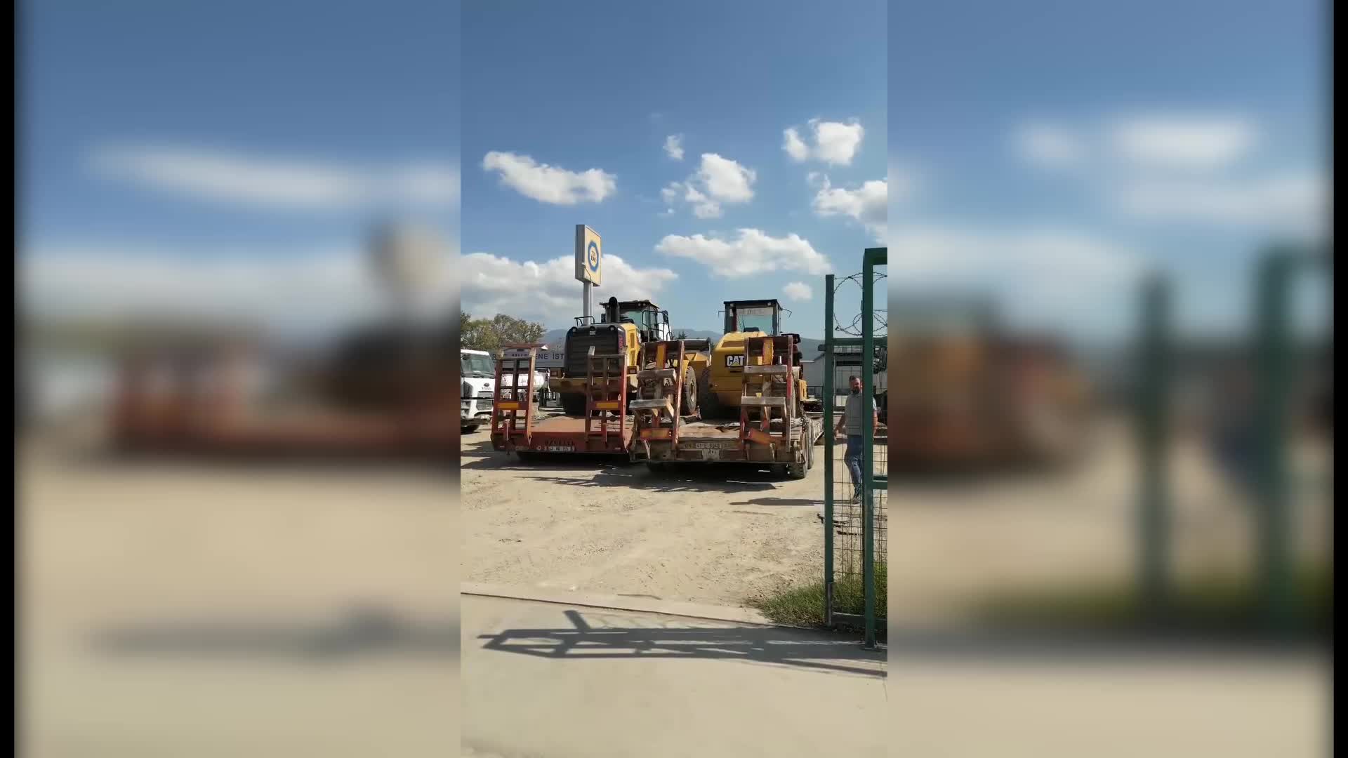 CHP Kocaeli Milletvekili Harun Özgür Yıldızlı, kendi iş makinelerini Karamürsel Belediyesi'nin hizmetine sundu