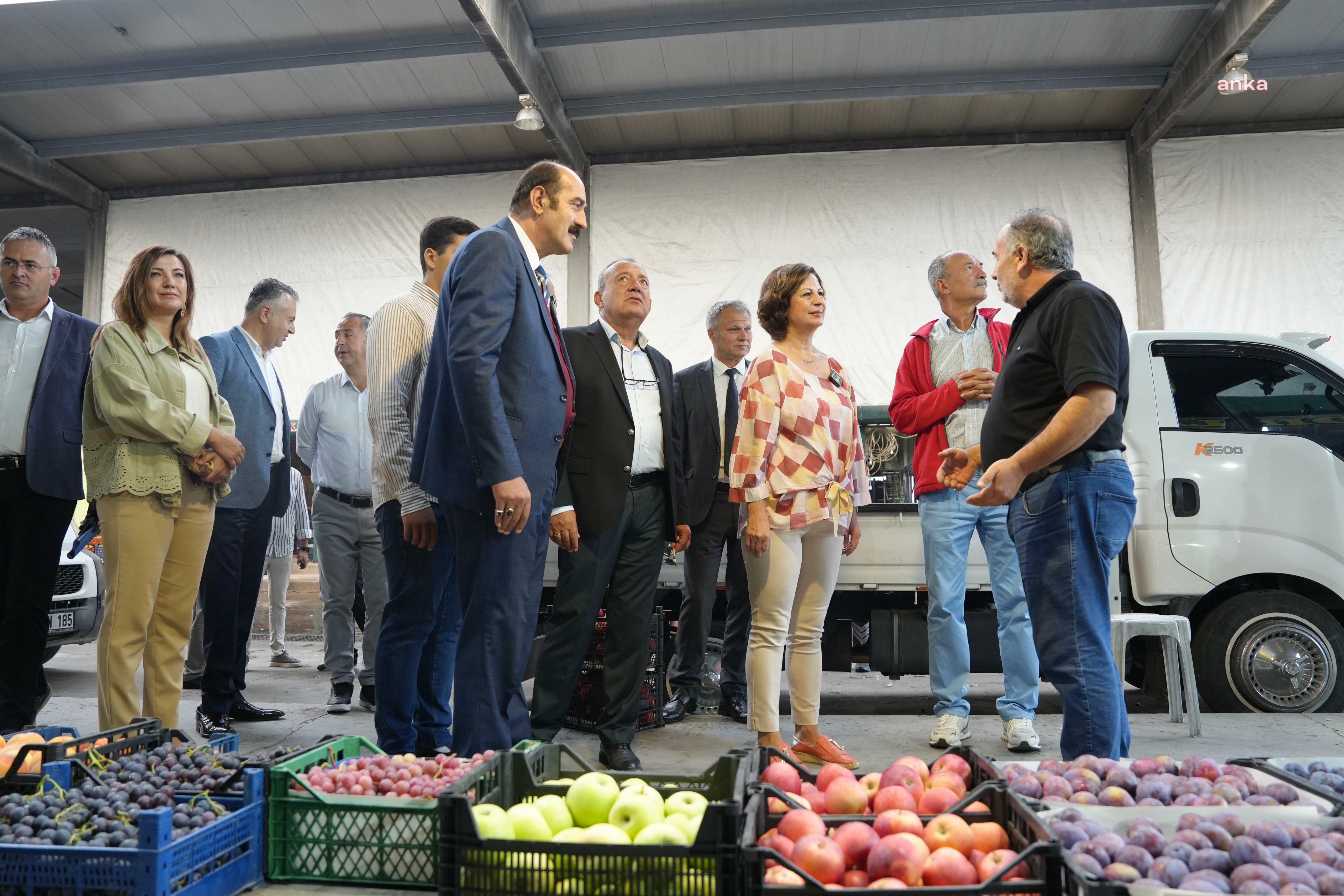 Eskişehir Büyükşehir Belediye Başkanı Ünlüce, hal esnafı ile buluştu