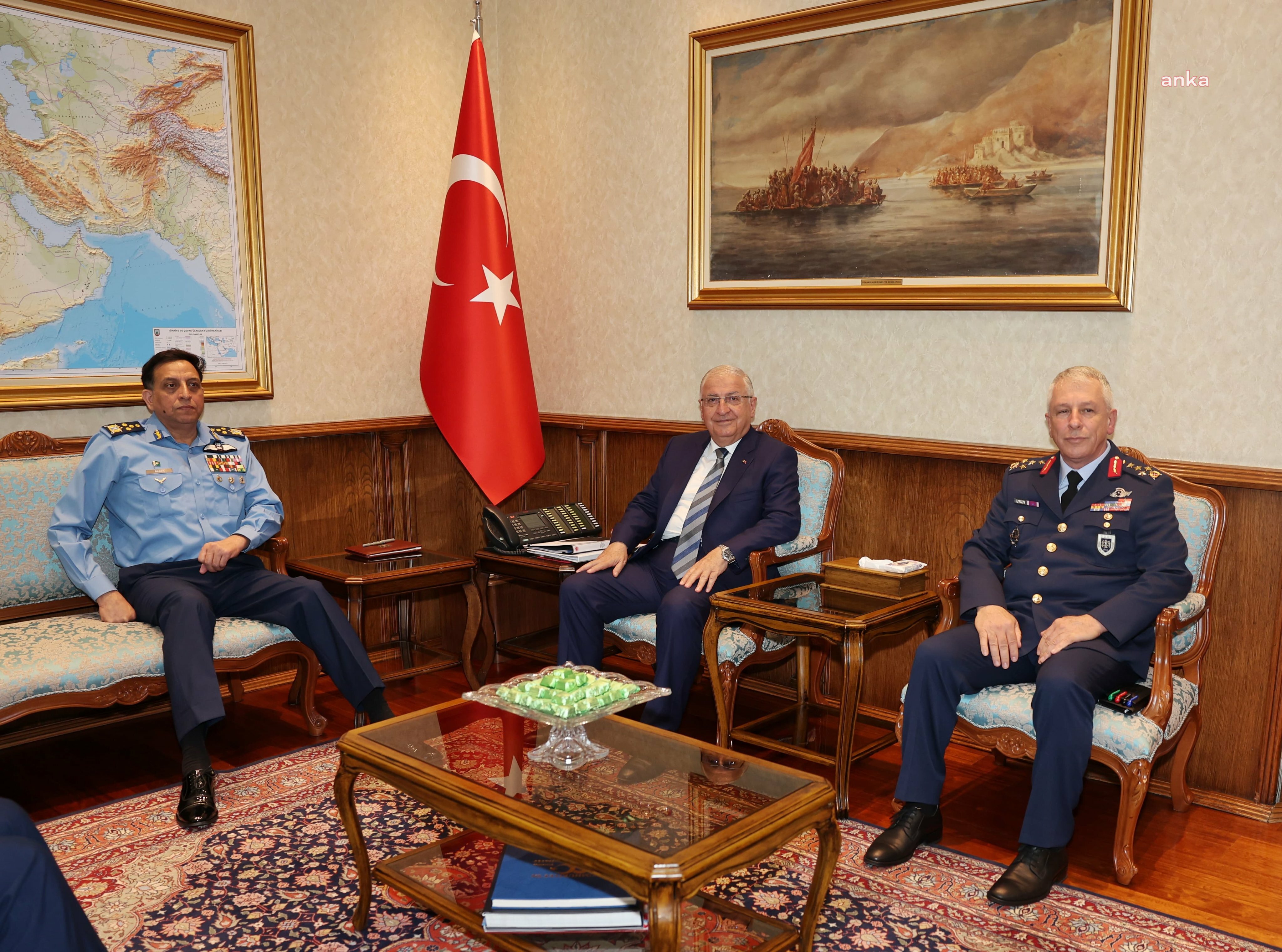 Milli Savunma Bakanı Güler, Pakistan Hava Kuvvetleri Komutanı Orgeneral Zaheer Ahmad Baber Sidhu'yu kabul etti
