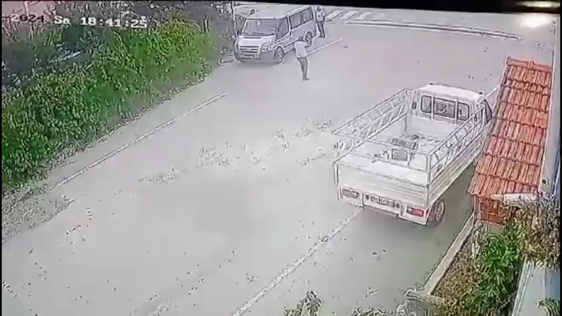 Burdur’da baba ve oğul tüfekle vurularak öldürüldü