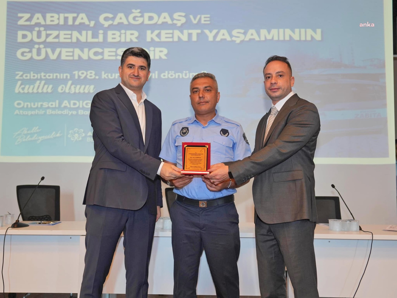 Ataşehir Belediye Başkanı Adıgüzel'den Zabıta personeline teşekkür