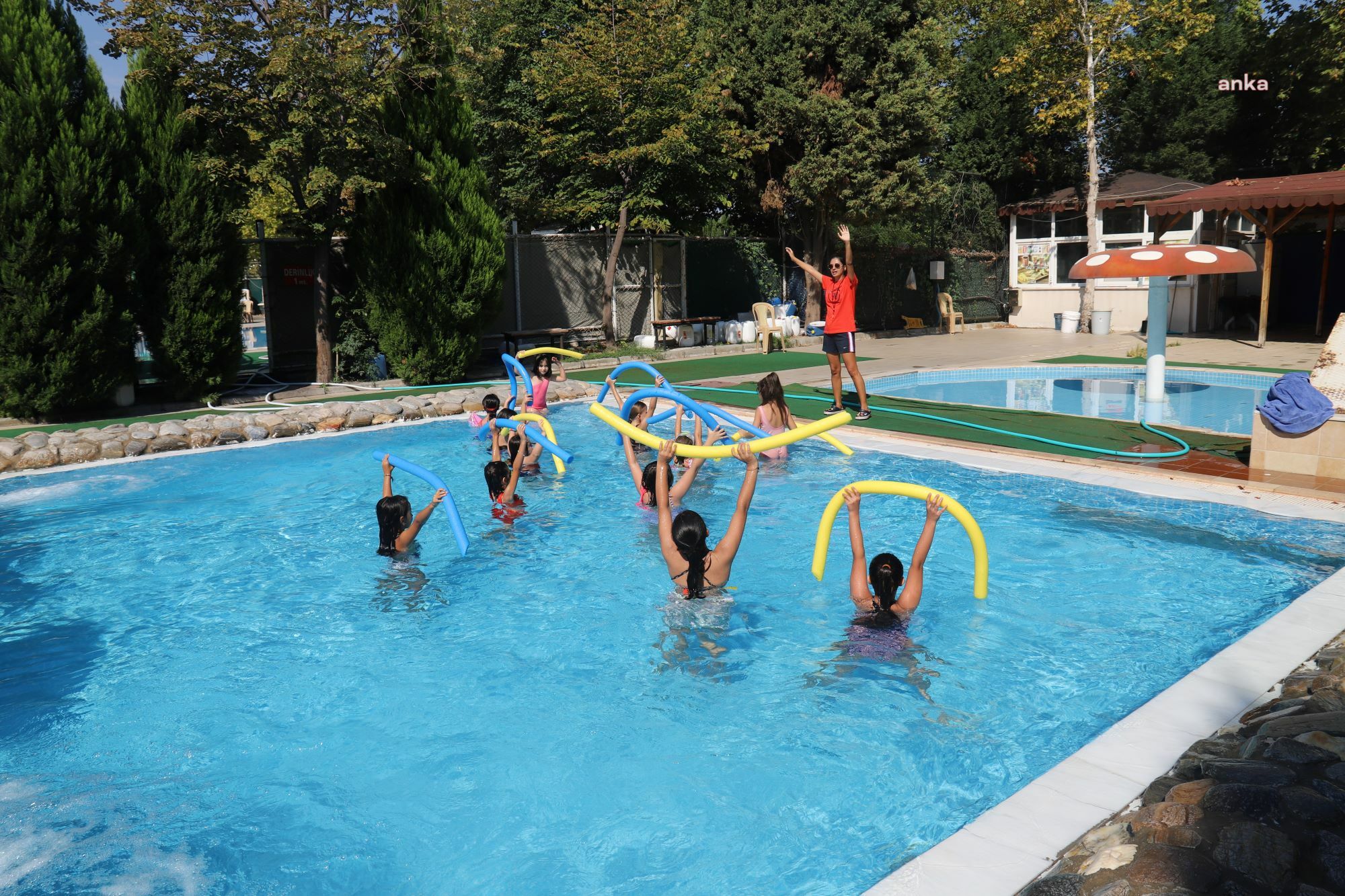Turgutlu Belediyesi Yaz Spor Okulları havuz etkinliğiyle sona erdi
