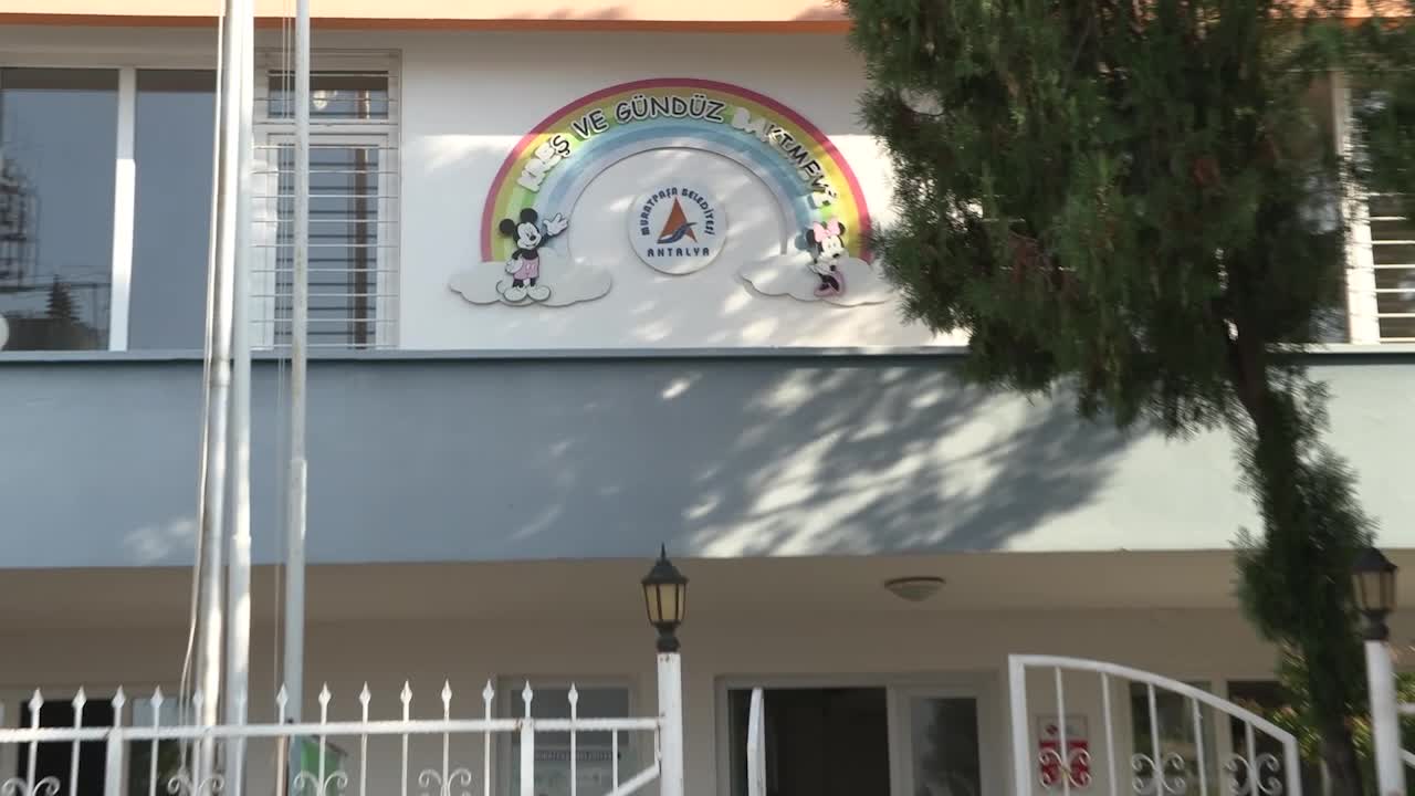 Muratpaşa’nın kreşlerinde ders zili çaldı