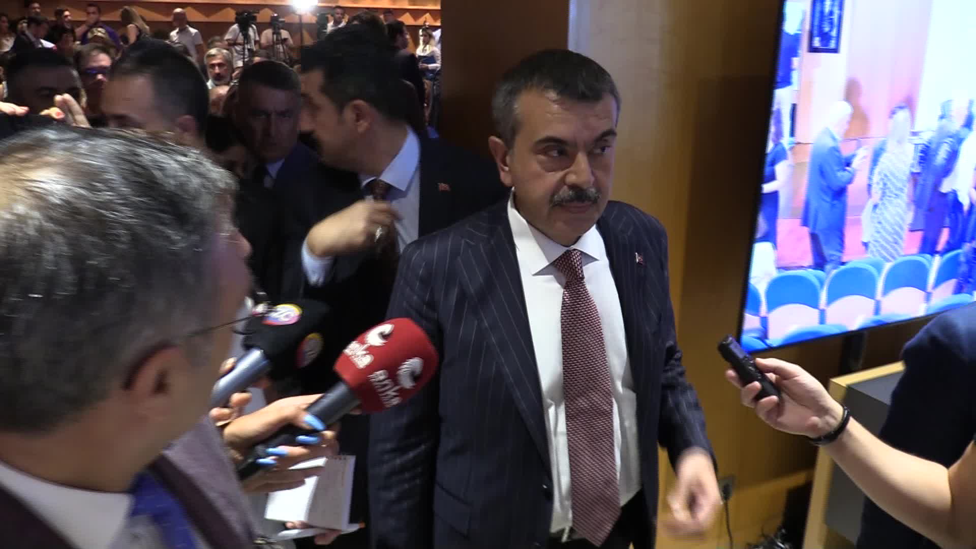 Milli Eğitim Bakanı Tekin’den ‘okullarda temizlik görevlisi’ açıklaması: Bu ön yargı nereden çıkıyor ben anlamış değilim