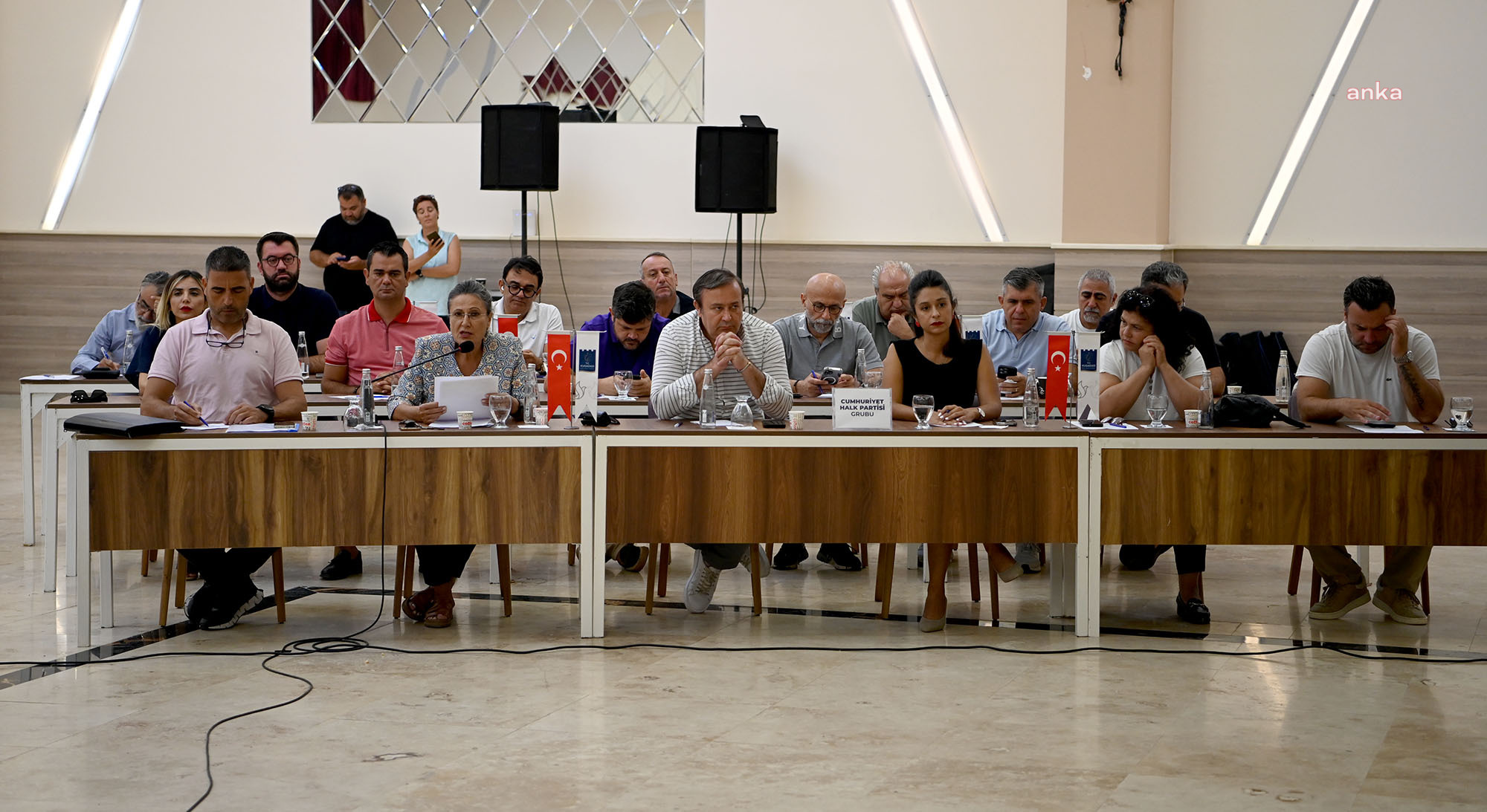 Kuşadası Belediyesi’nden iktidarın ilçedeki temsicilerine “eğitim” daveti