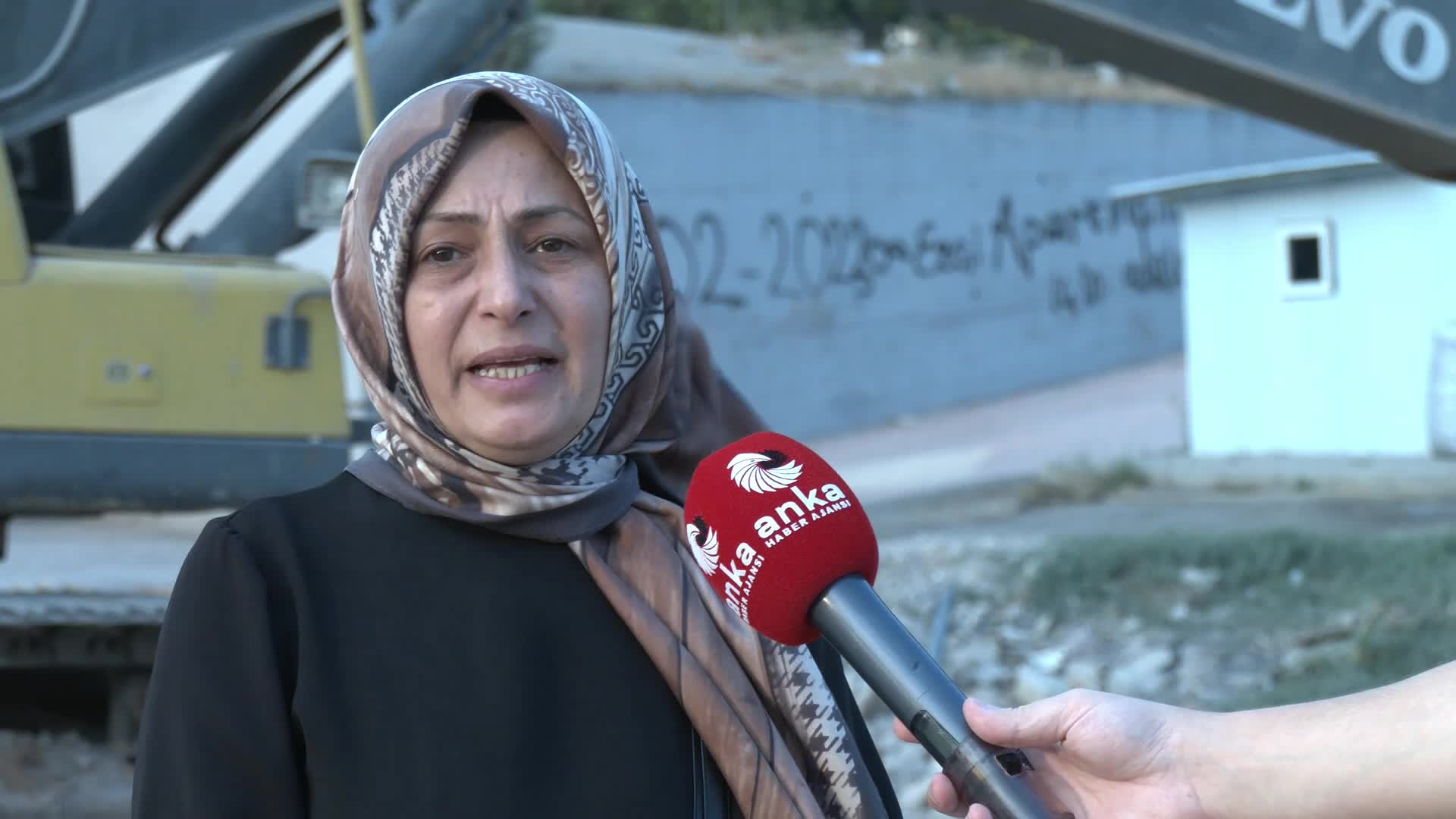 Ezgi Apartmanı'nda yakınlarını kaybeden Nurgül Göksu: Burada bir milletvekili çocuğu hayatını kaybetmiş olsaydı Kervancıoğlu ve Pekel, bir yıldan bu yana firari olabilirler miydi?