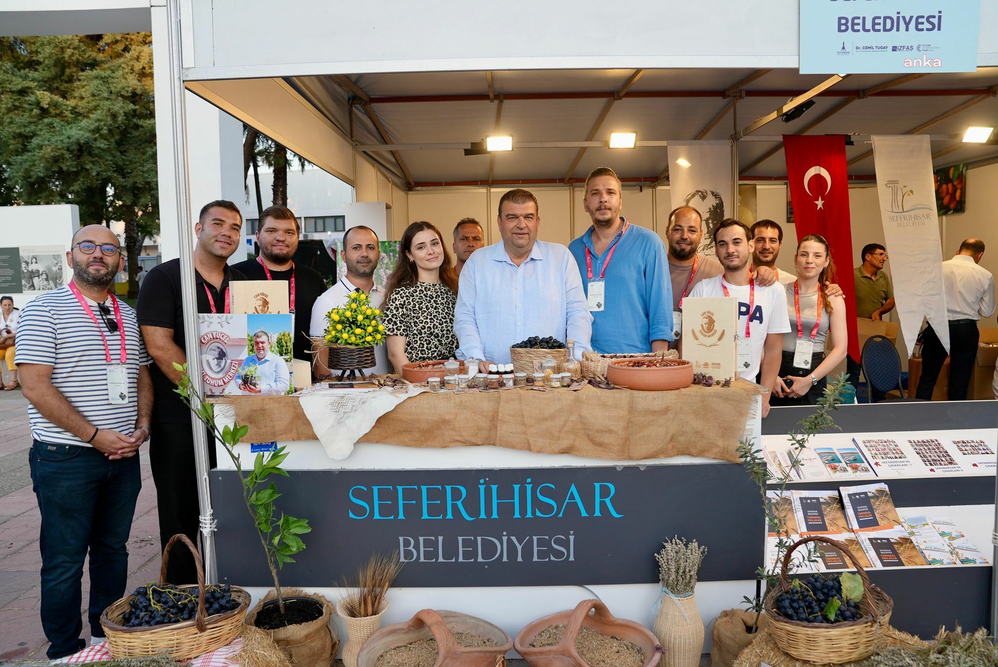 İzmir Enternasyonal Fuarı’nda Seferihisar standına yoğun ilgi