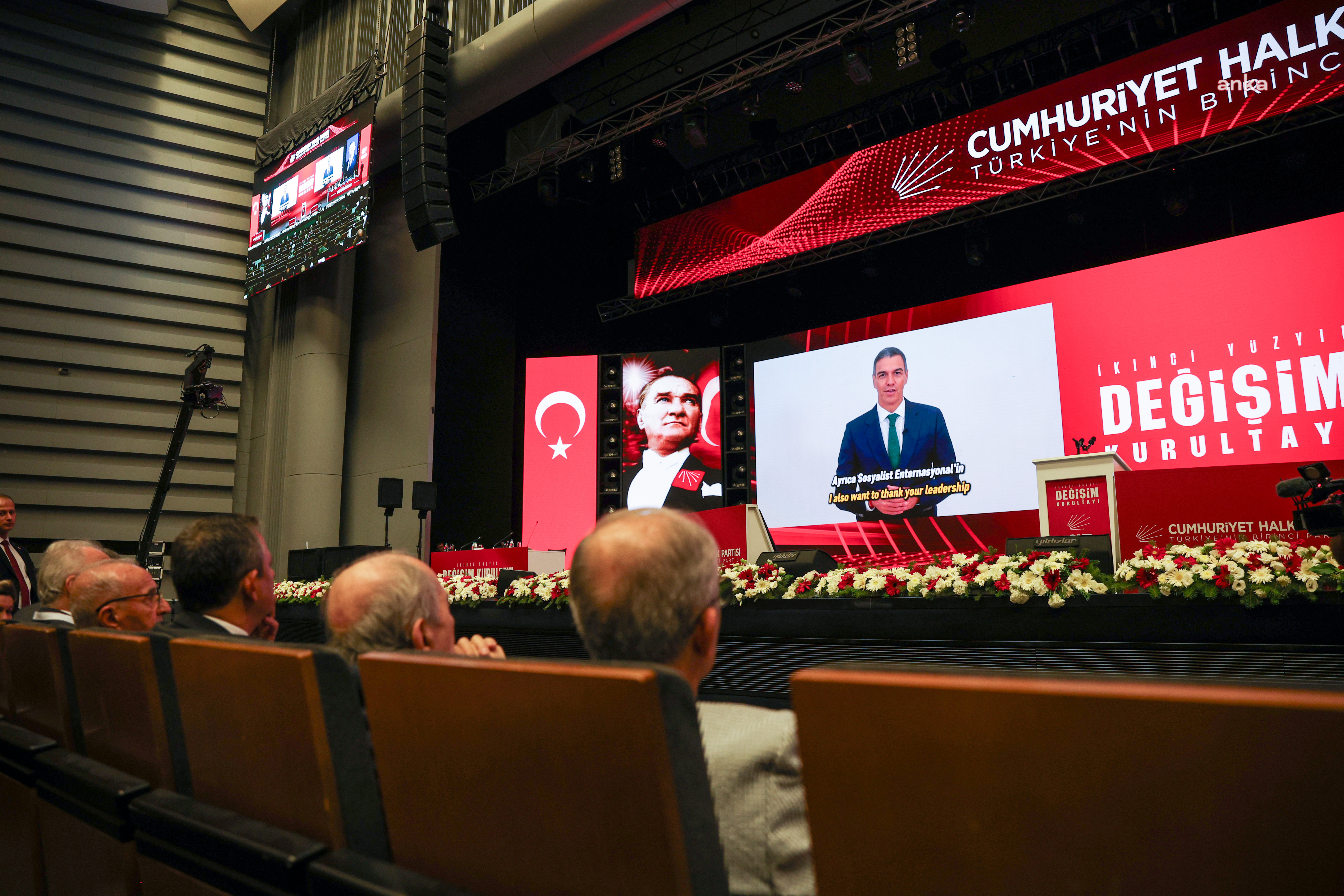 CHP'nin 20'nci Olağanüstü Kurultayı... Sanchez ve  Löfven'den kutlama mesajı
