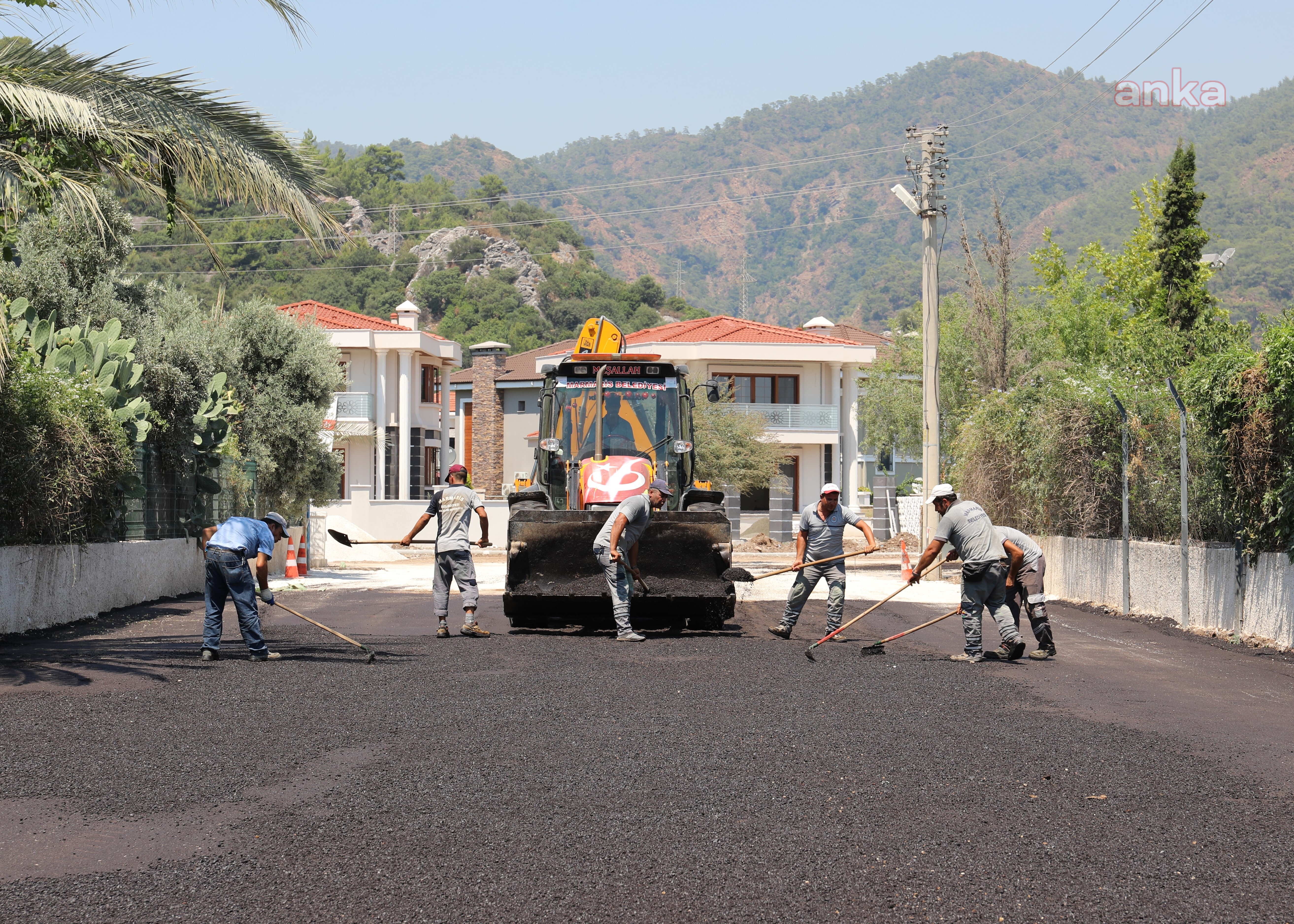 MARMARİS'E 50 BİN METREKARE ASFALT
